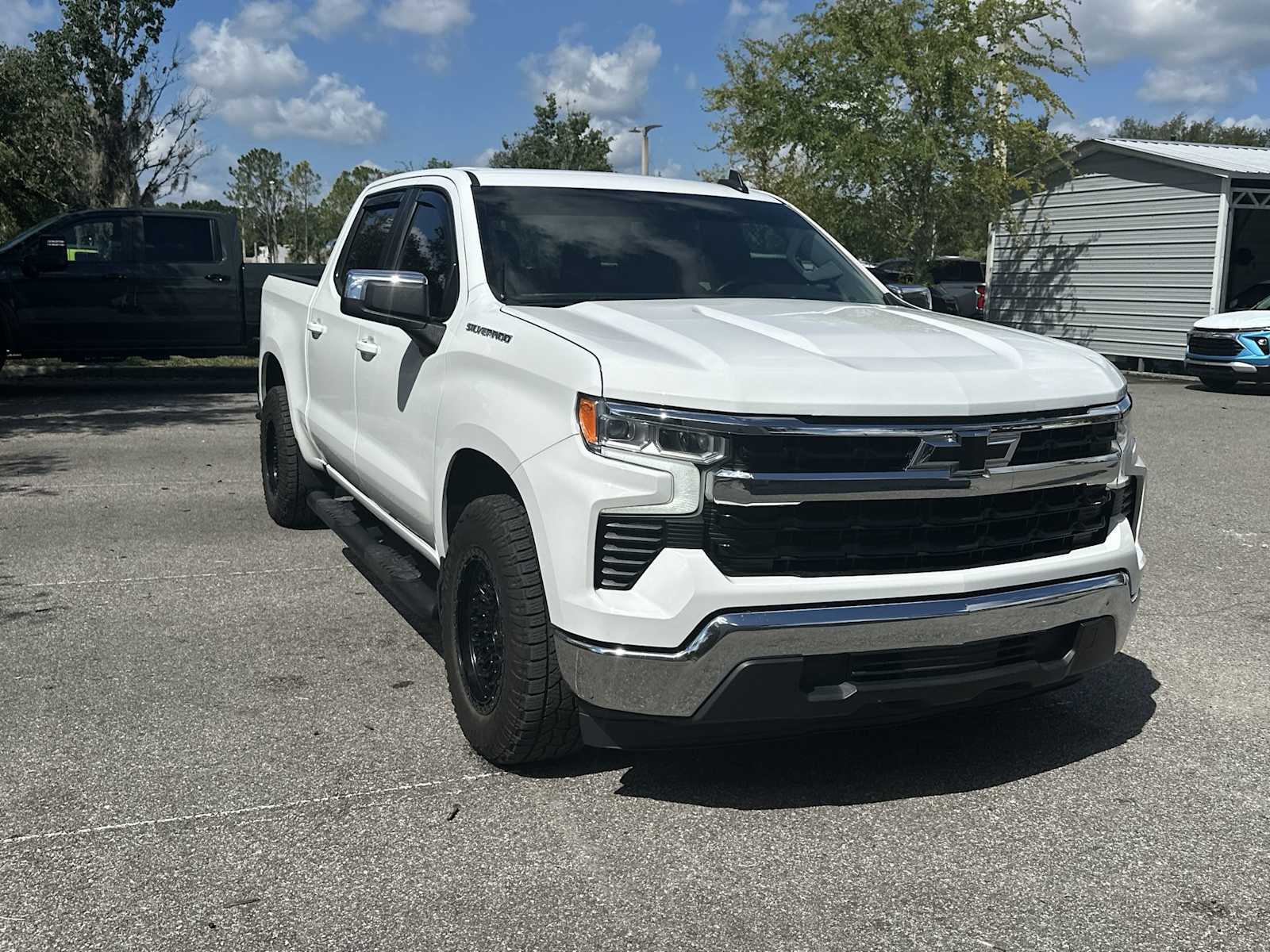 Thumbnail: 2023 Chevrolet Silverado 1500 - 8