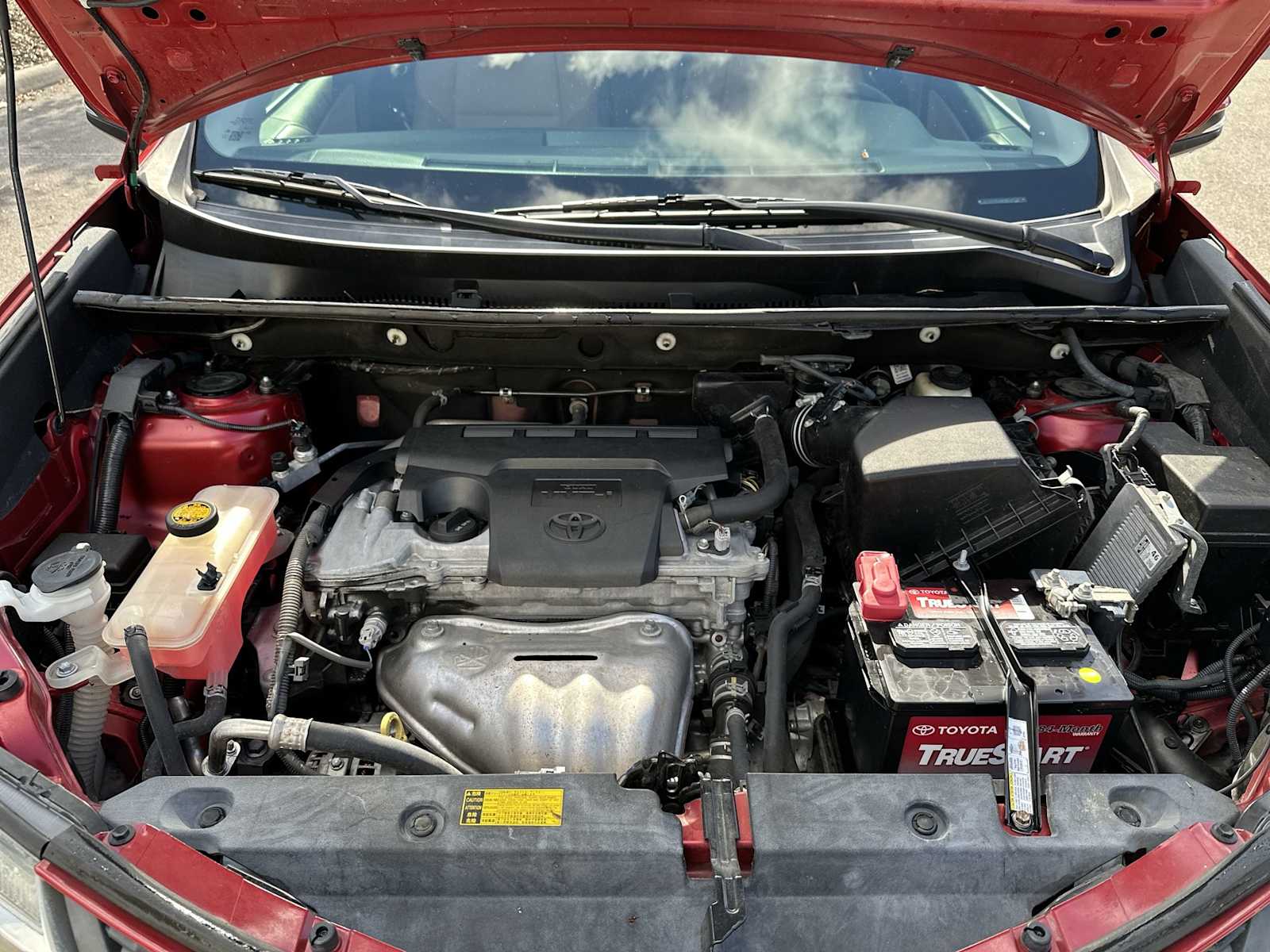 Thumbnail: 2015 Toyota RAV4 - 13