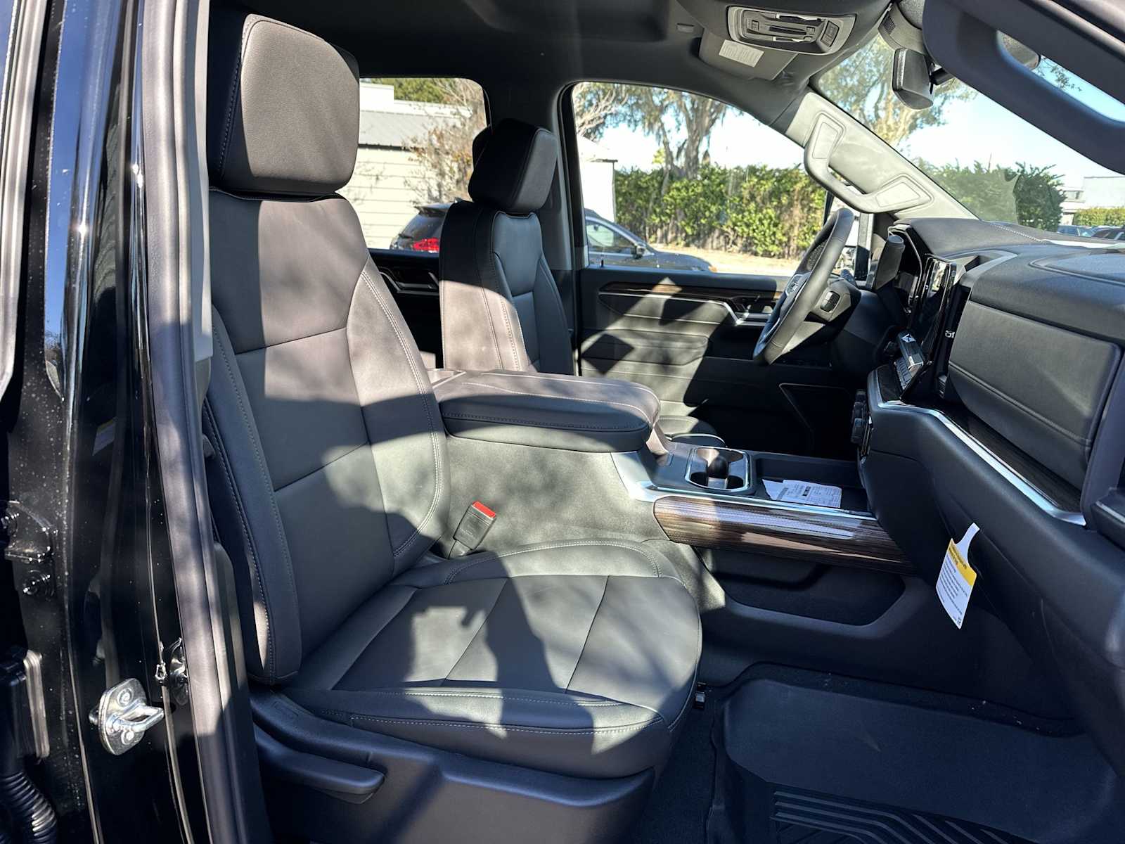 Thumbnail: 2026 Chevrolet Silverado 2500 - 19