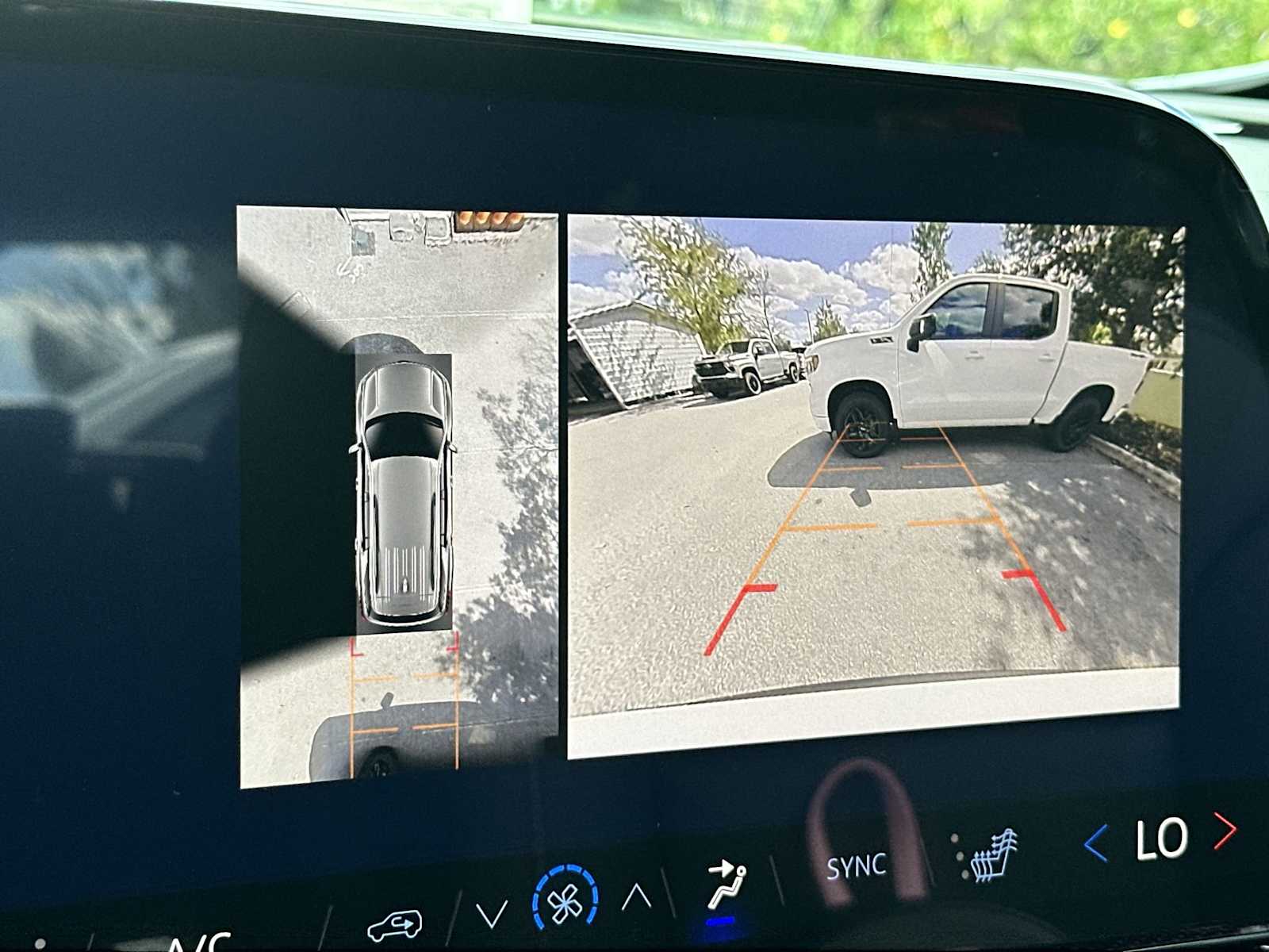 Thumbnail: 2026 Chevrolet Traverse - 23