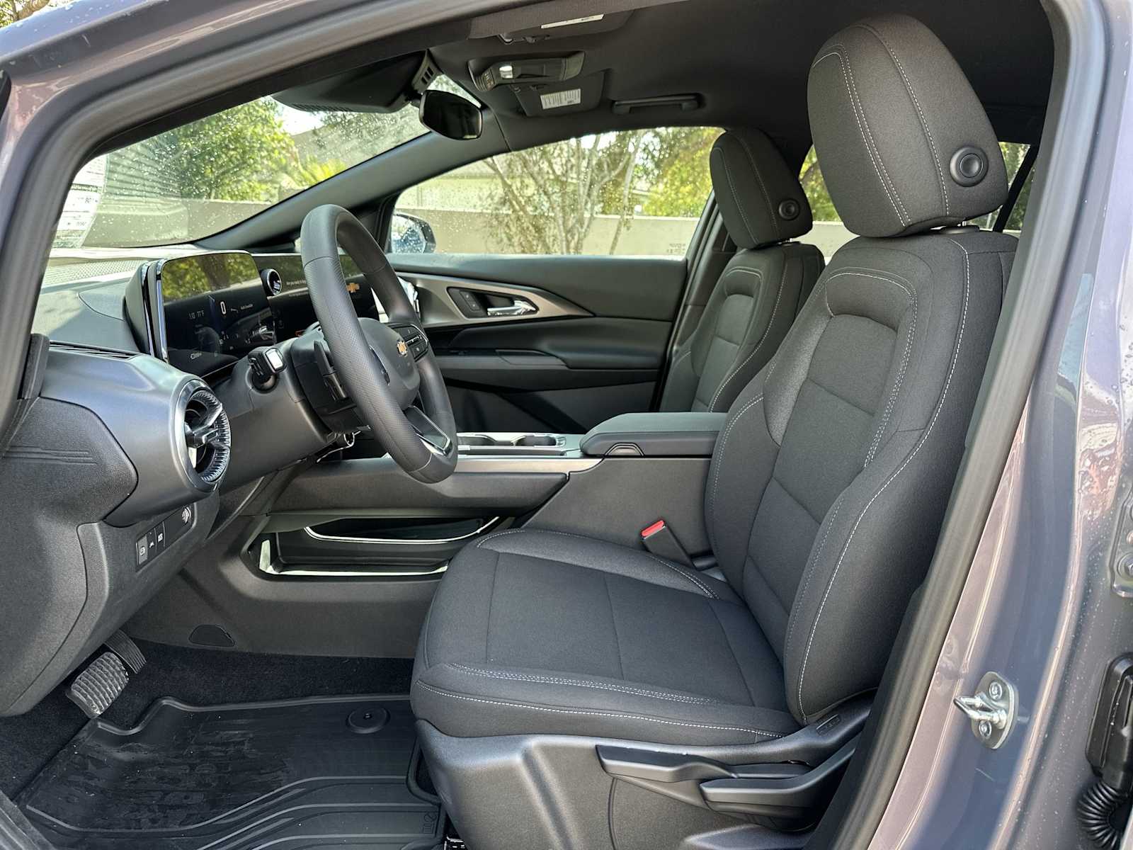 Thumbnail: 2026 Chevrolet Equinox - 2