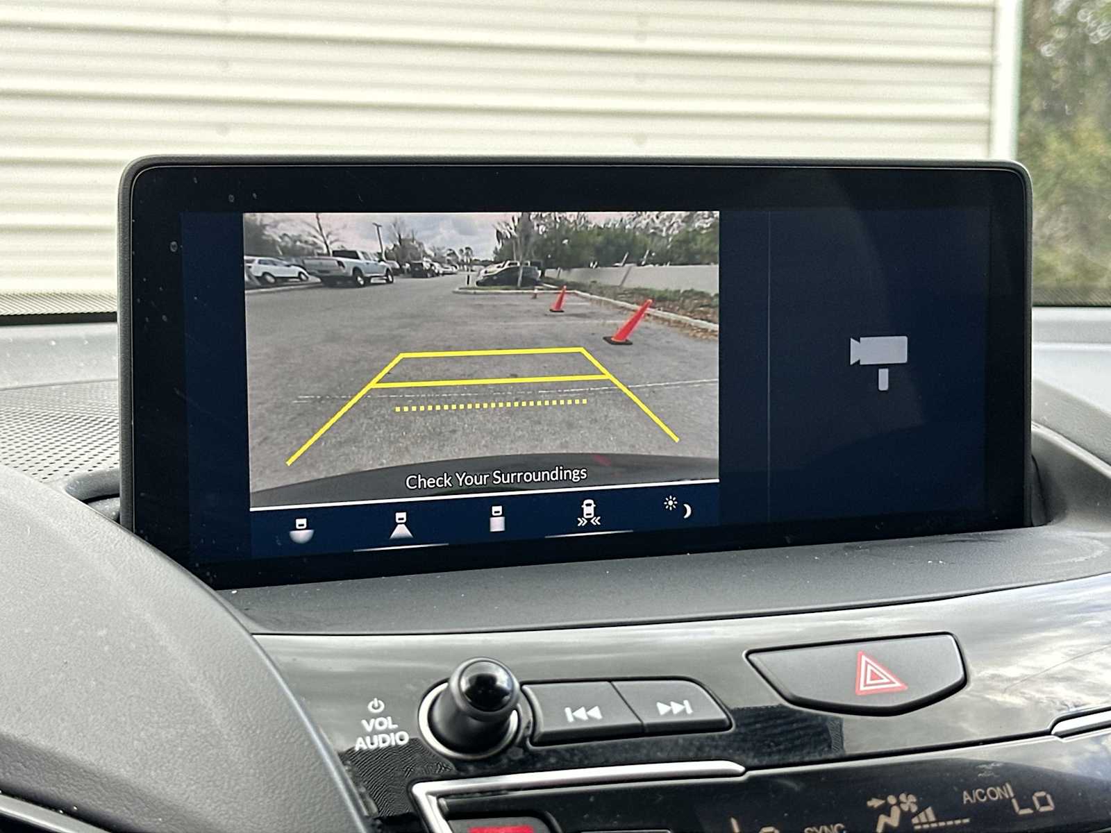 Thumbnail: 2023 Acura RDX - 23