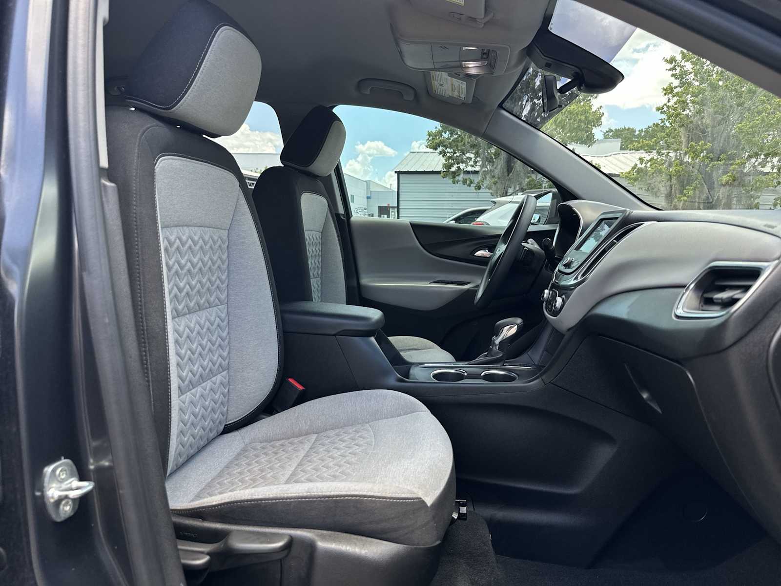 Thumbnail: 2022 Chevrolet Equinox - 27