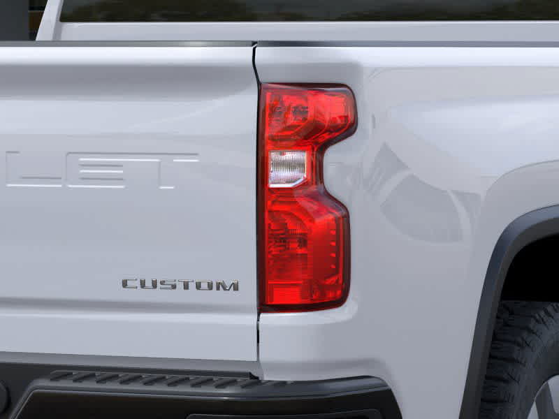 2025 Chevrolet Silverado 2500 Custom 11