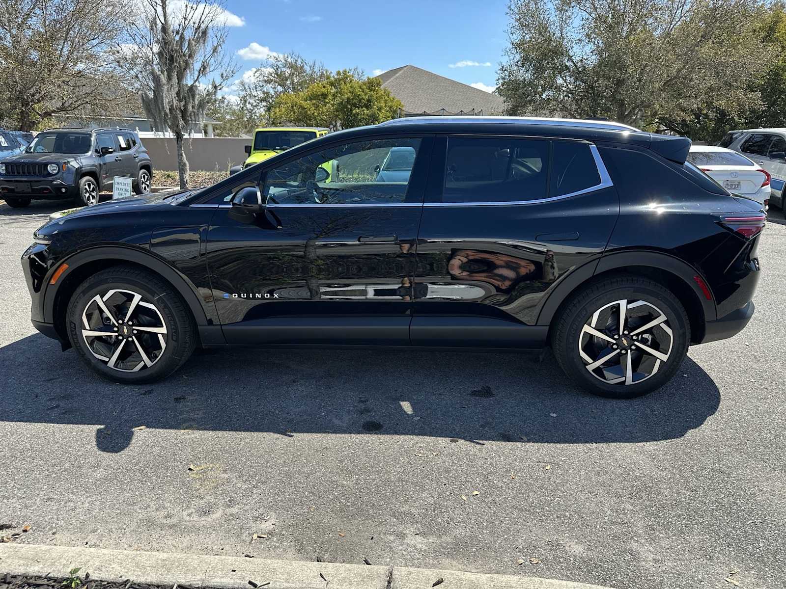 Thumbnail: 2026 Chevrolet Equinox - 3