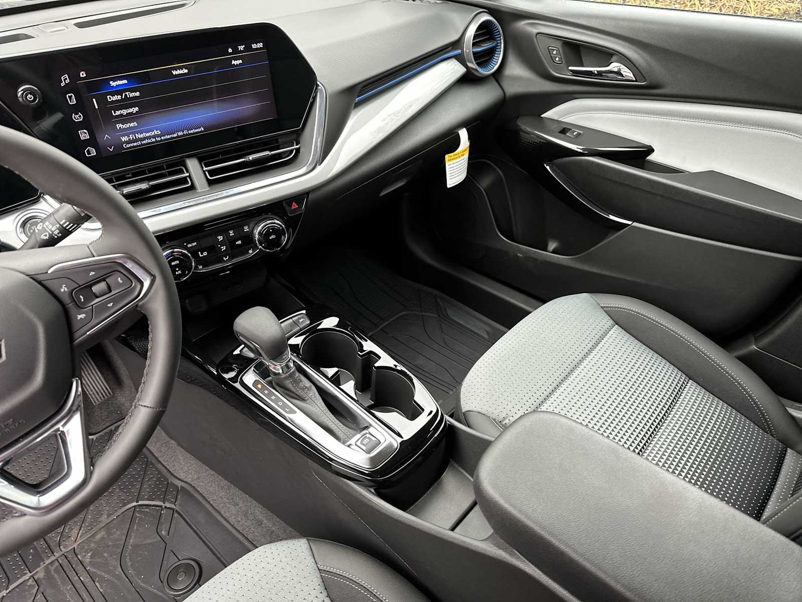 Thumbnail: 2026 Chevrolet Trax - 21