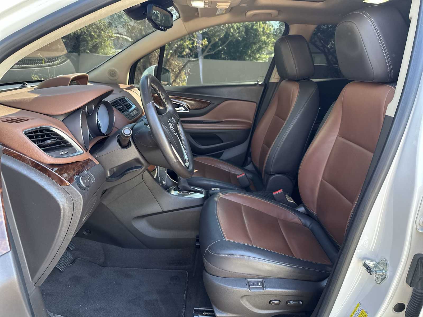 Thumbnail: 2015 Buick Encore - 15