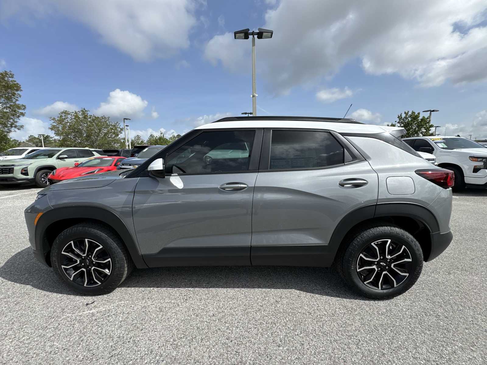 Thumbnail: 2025 Chevrolet TrailBlazer - 3