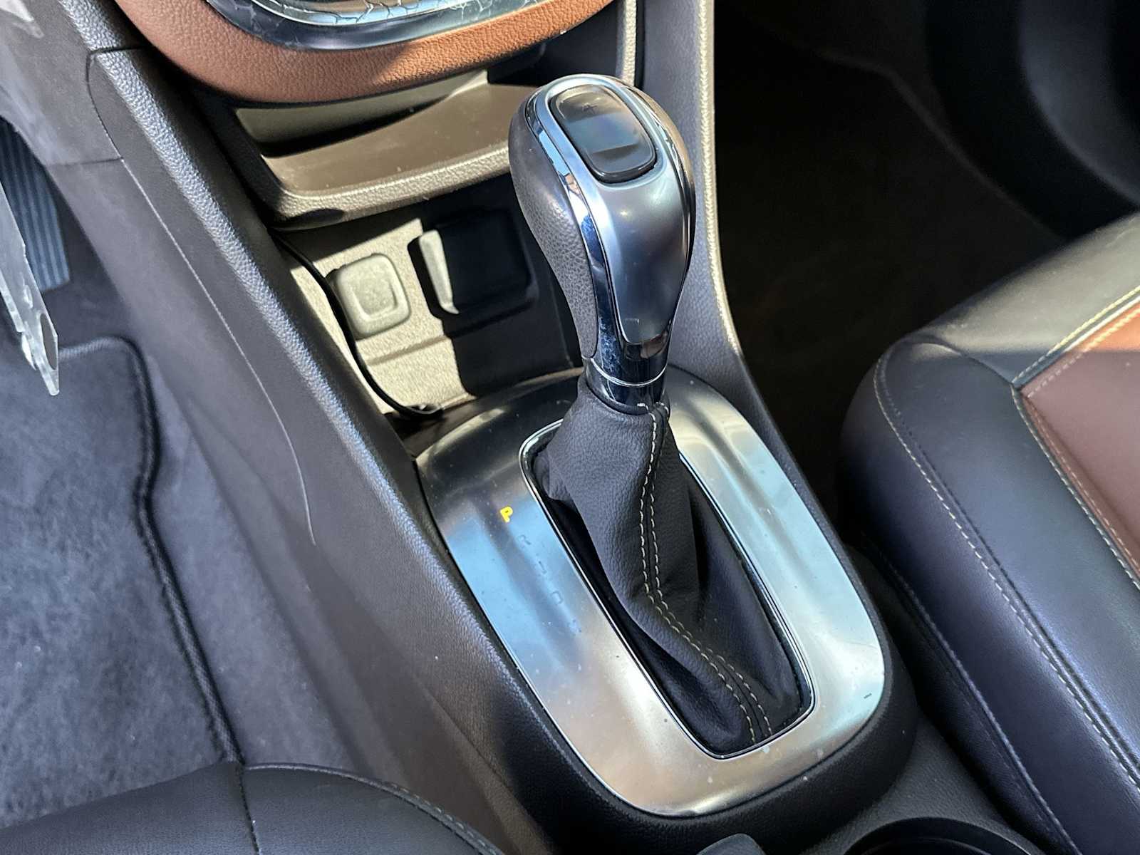 Thumbnail: 2015 Buick Encore - 24