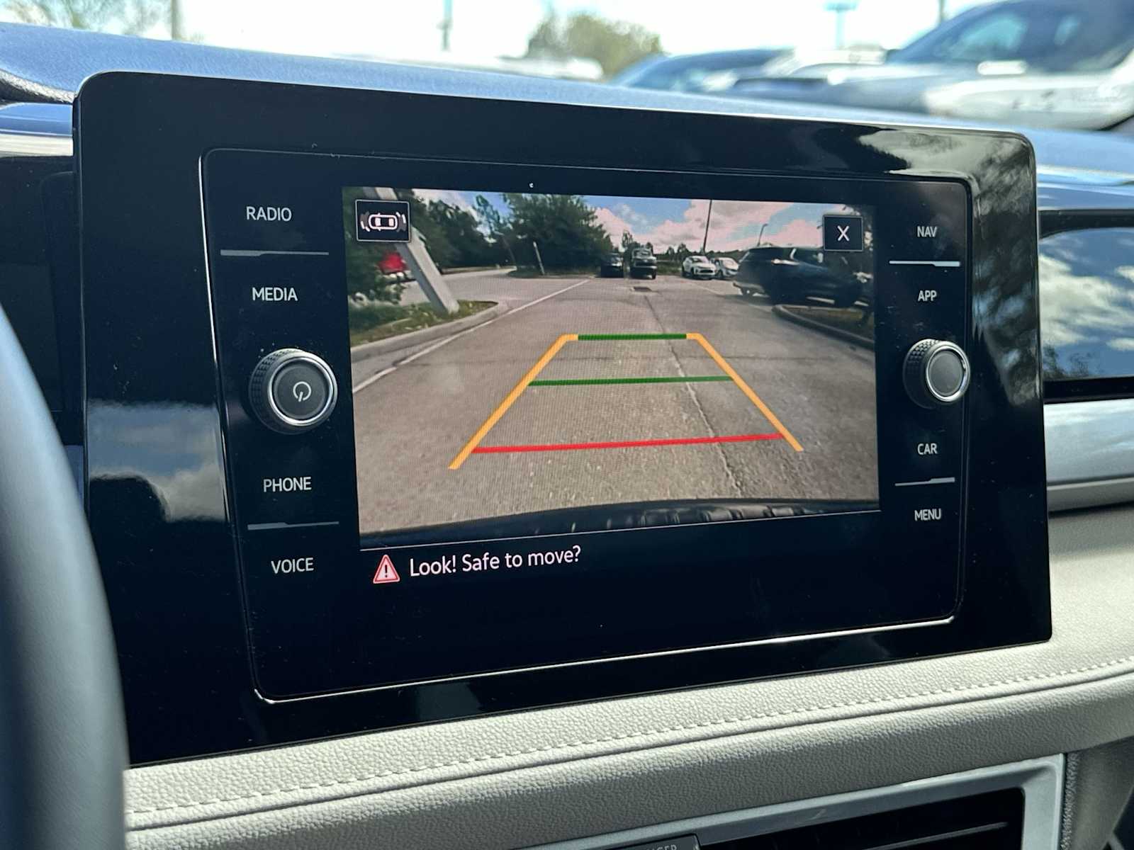 Thumbnail: 2025 Volkswagen Taos - 22