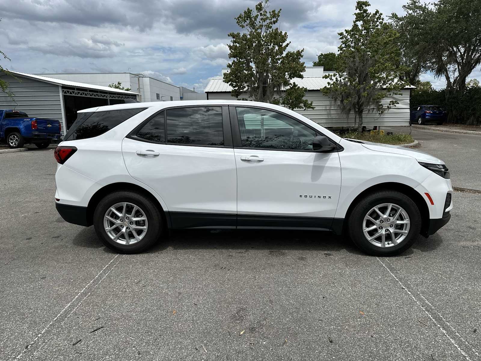 Thumbnail: 2023 Chevrolet Equinox - 7