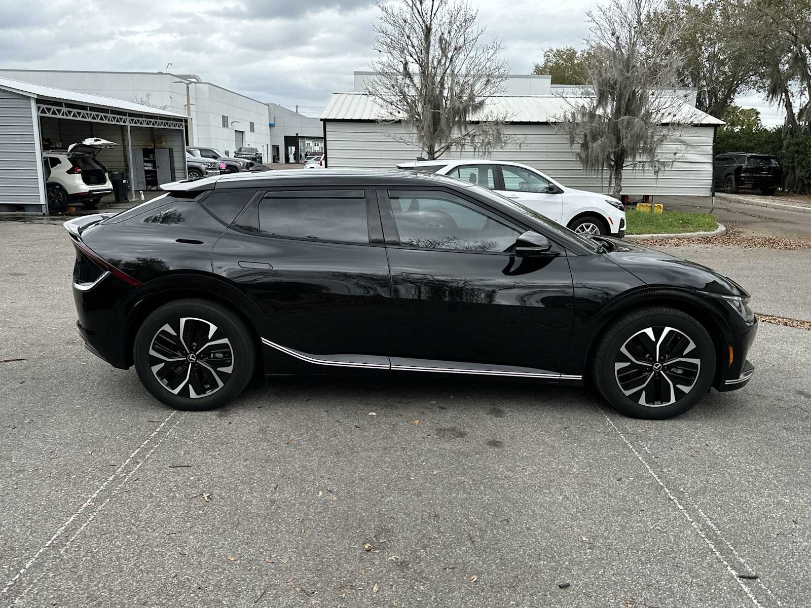 Thumbnail: 2022 Kia EV6 - 7