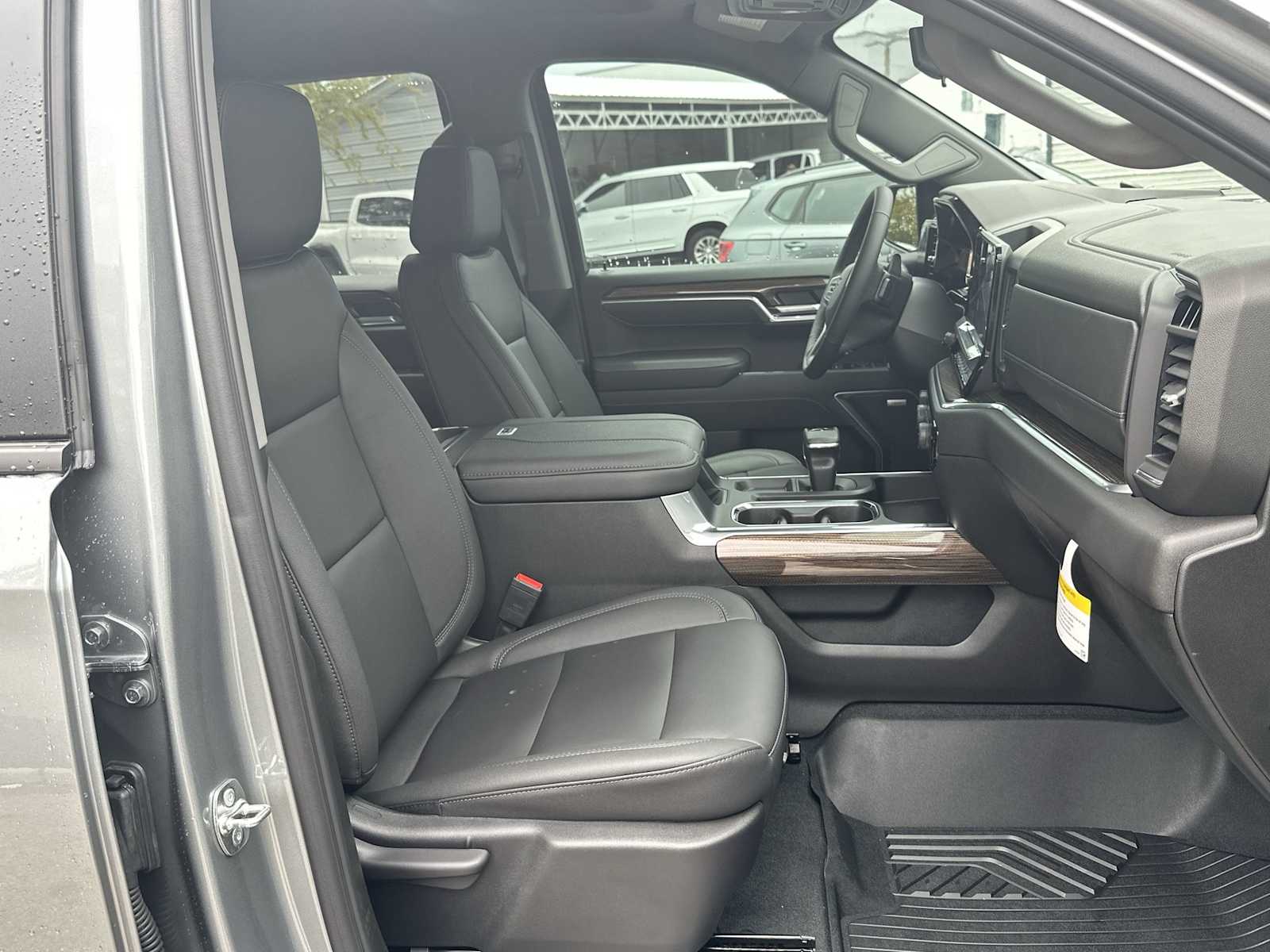 Thumbnail: 2026 Chevrolet Silverado 1500 - 19