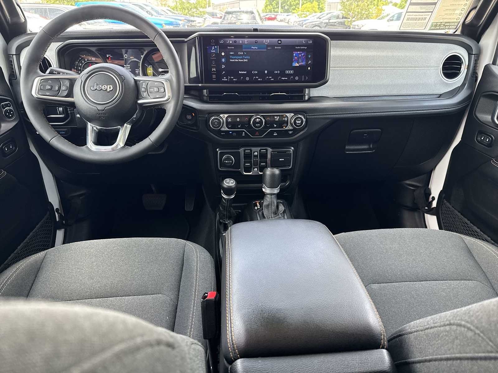 2024 Jeep Wrangler Sahara 19