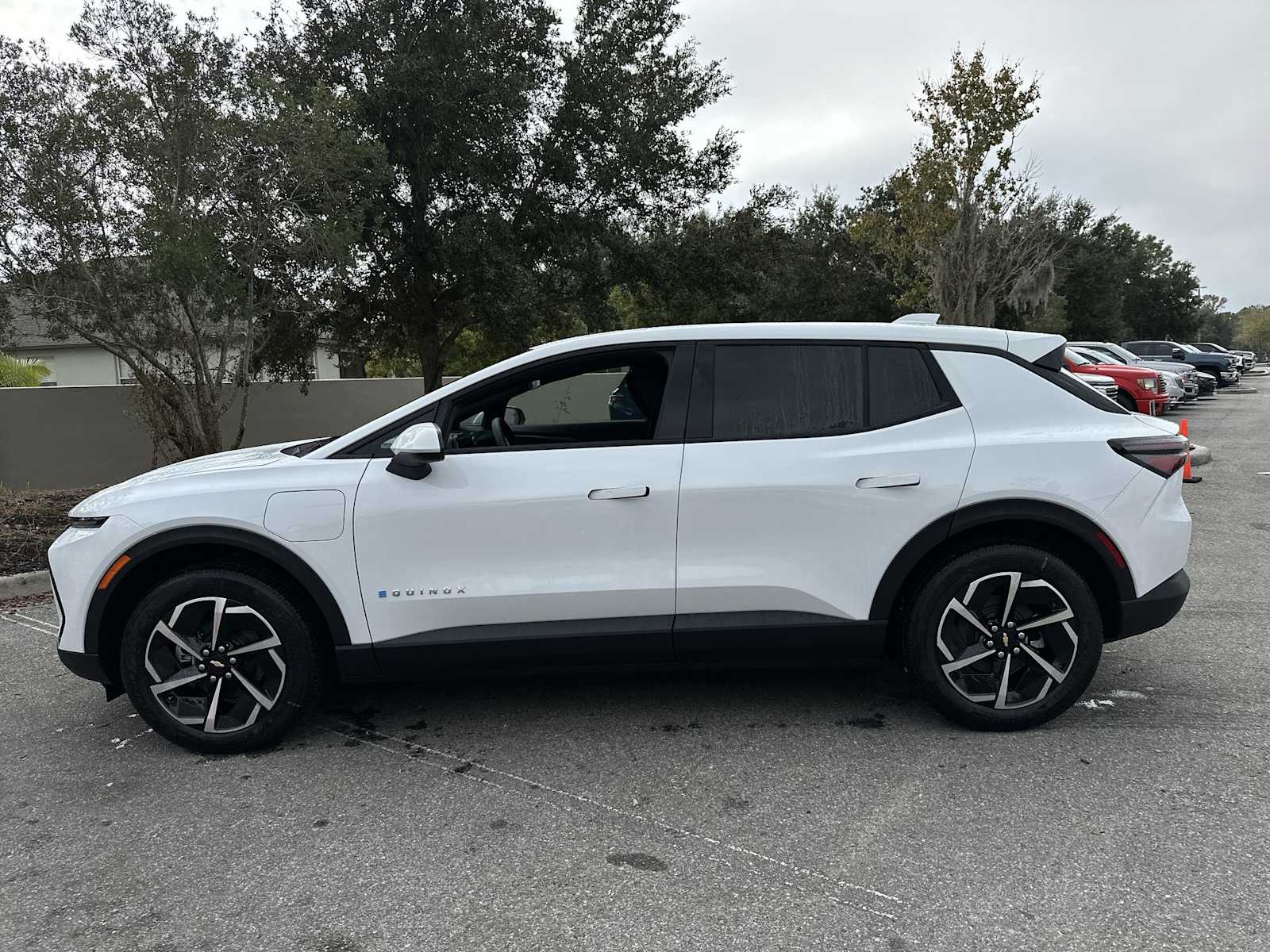 Thumbnail: 2026 Chevrolet Equinox - 3