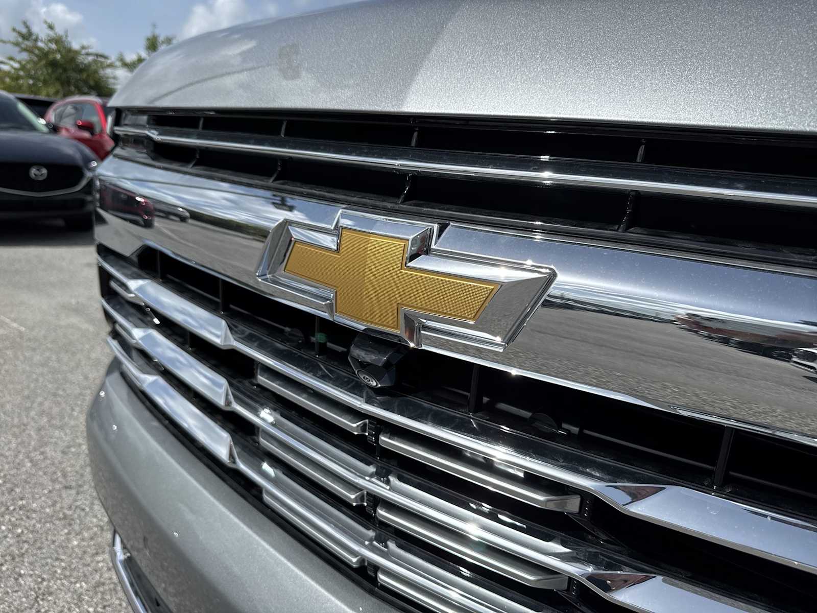 Thumbnail: 2025 Chevrolet Suburban - 10