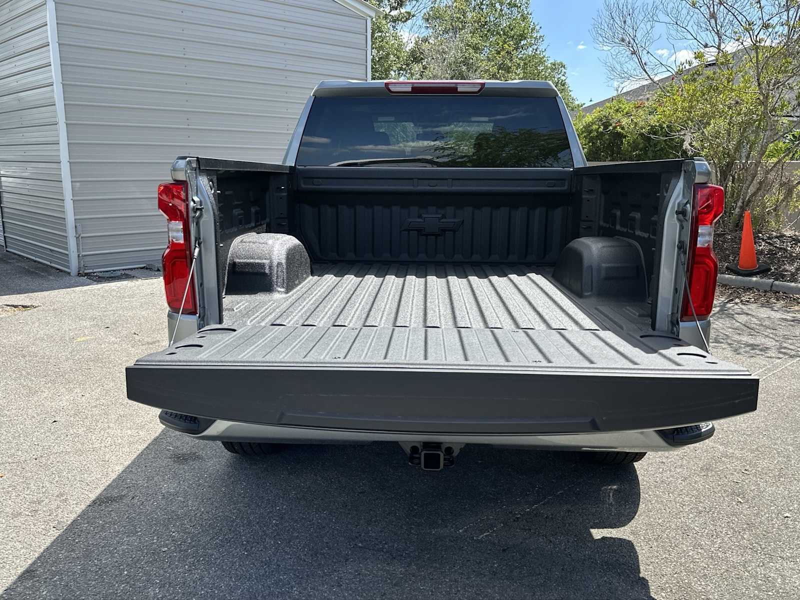 Thumbnail: 2026 Chevrolet Silverado 1500 - 25