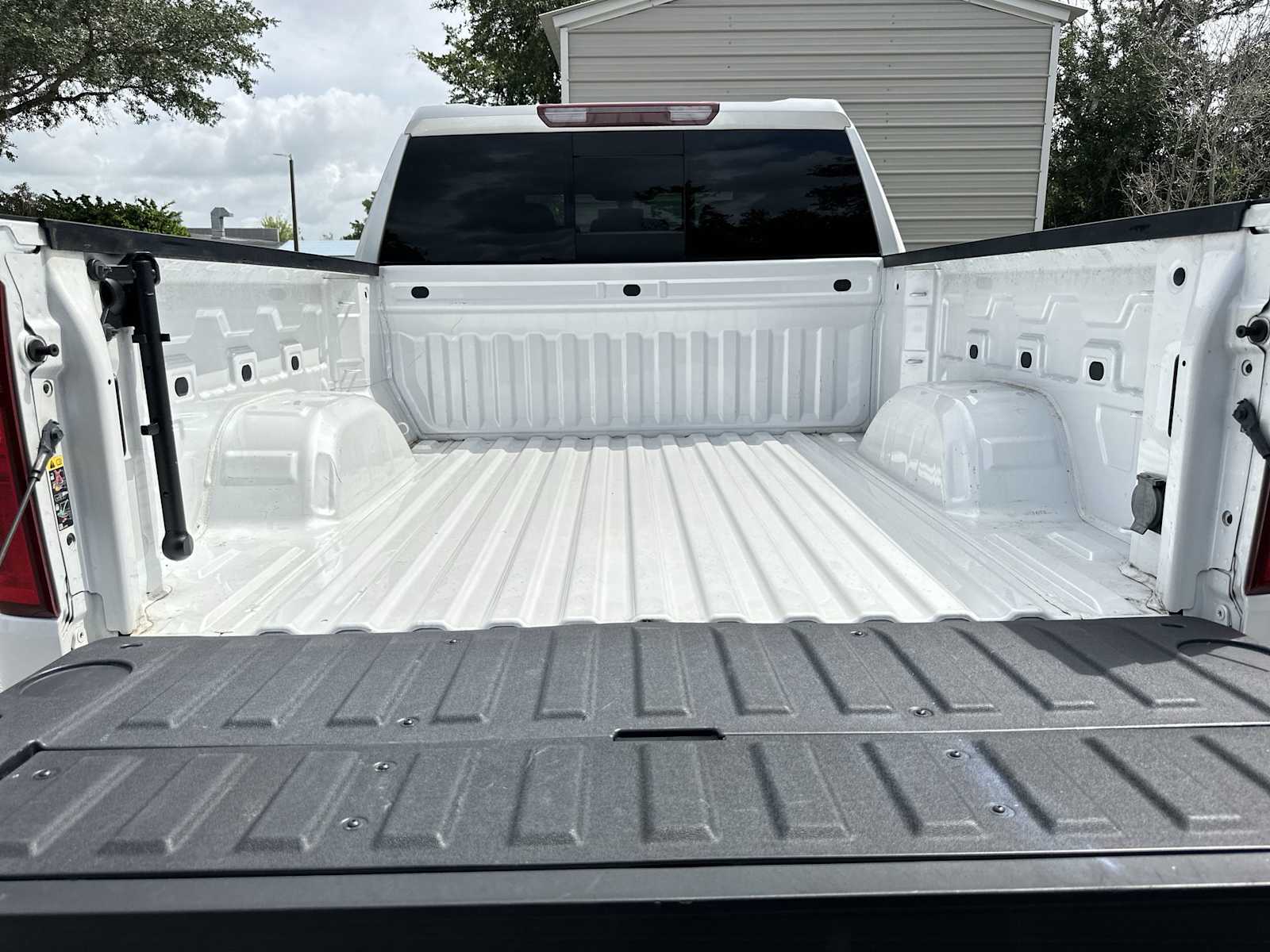 Thumbnail: 2022 Chevrolet Silverado 1500 - 25