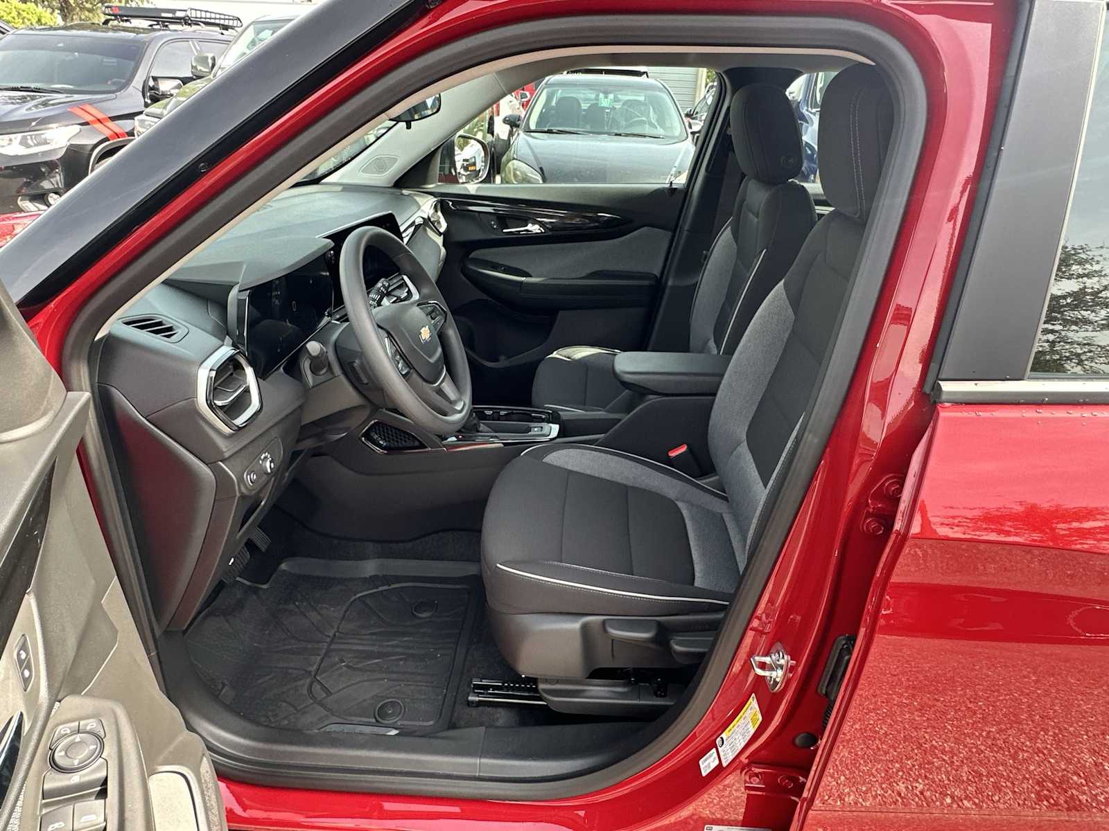 Thumbnail: 2026 Chevrolet TrailBlazer - 2