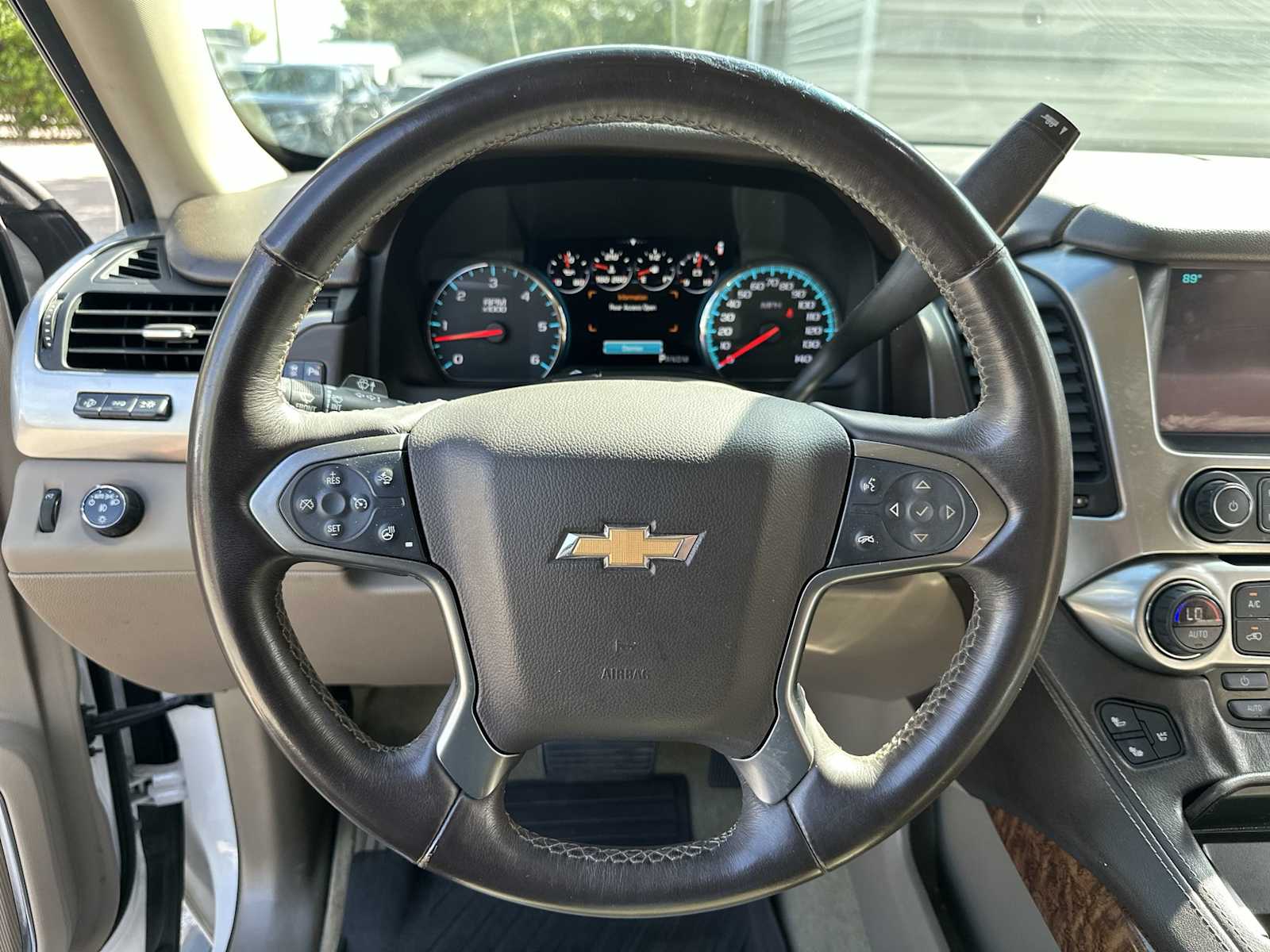 Thumbnail: 2016 Chevrolet Tahoe - 21