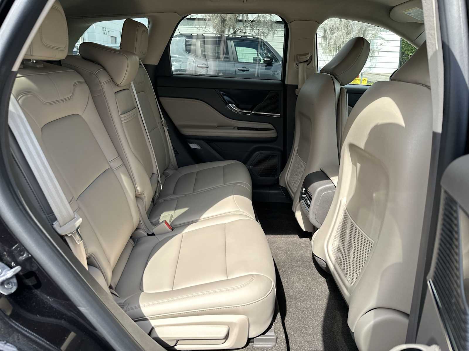 Thumbnail: 2022 Lincoln Corsair - 18