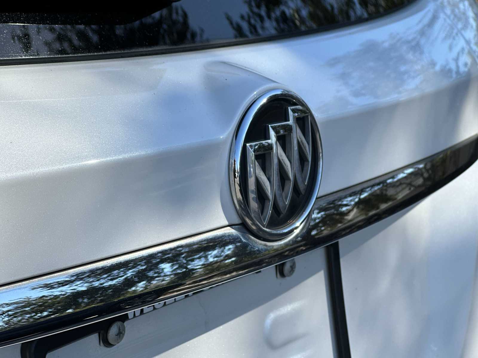 Thumbnail: 2015 Buick Encore - 10