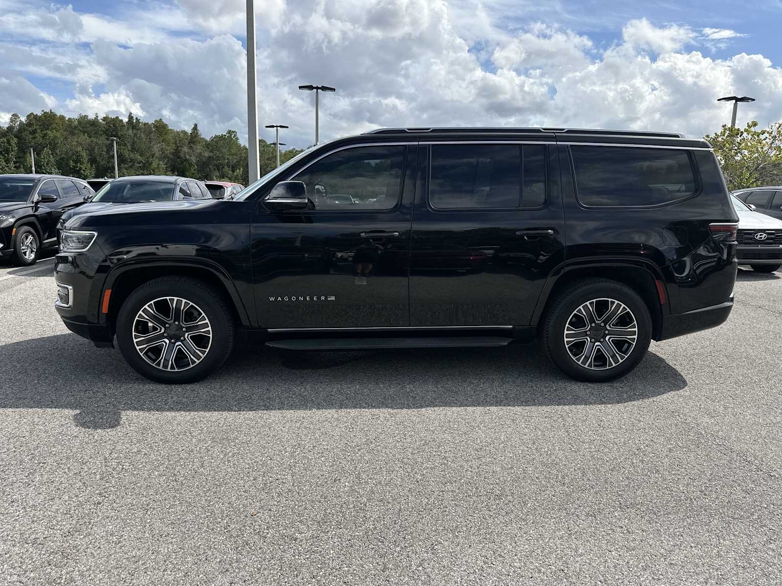 Thumbnail: 2023 Jeep Wagoneer - 3