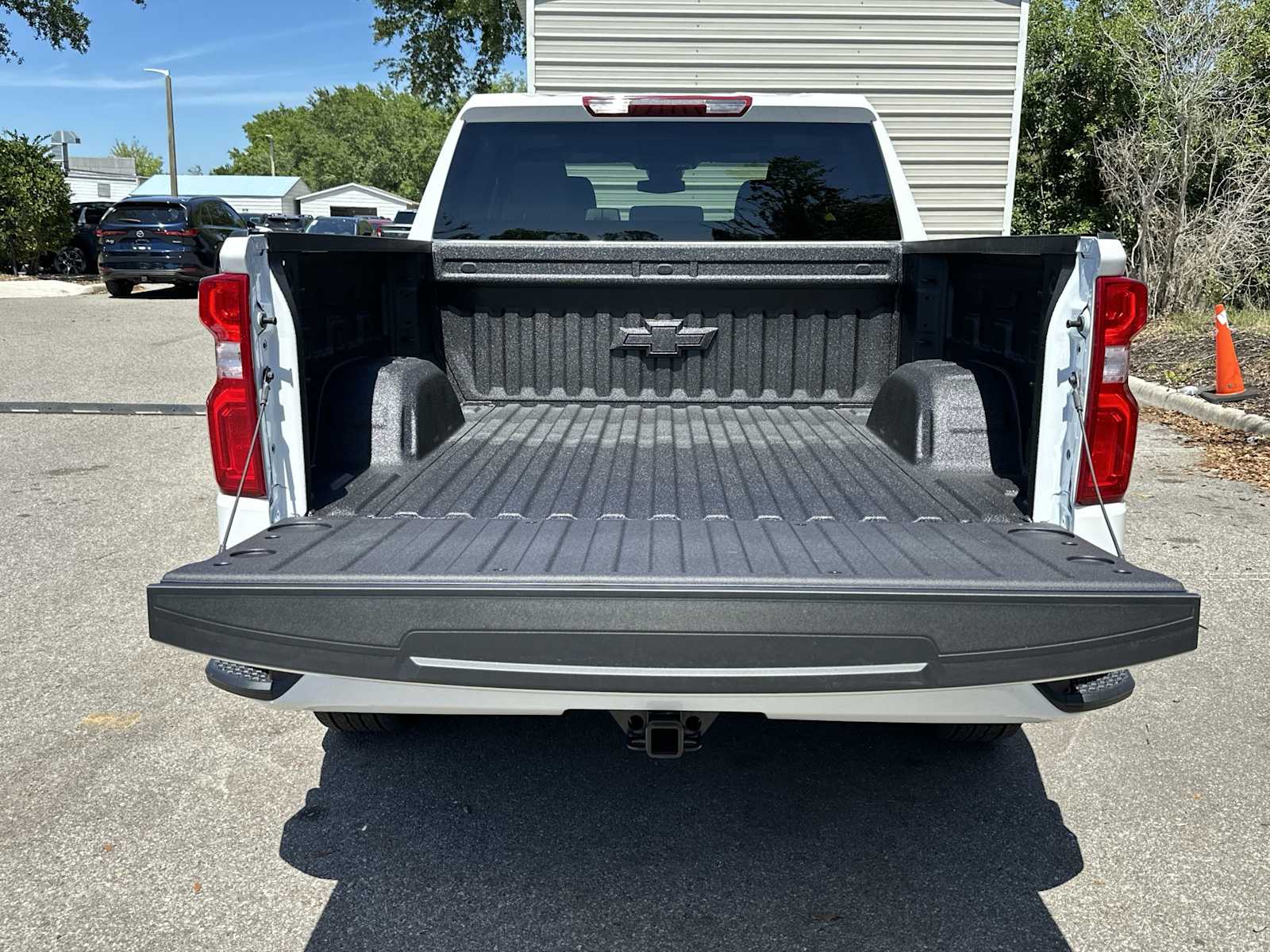 Thumbnail: 2026 Chevrolet Silverado 1500 - 25
