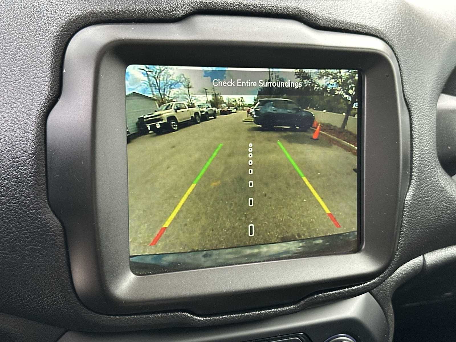 Thumbnail: 2022 Jeep Renegade - 23