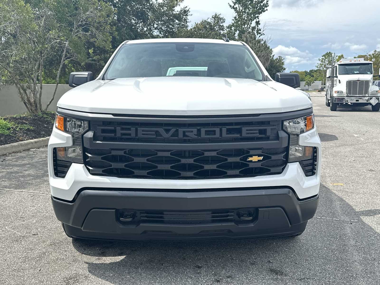 Thumbnail: 2026 Chevrolet Silverado 1500 - 9