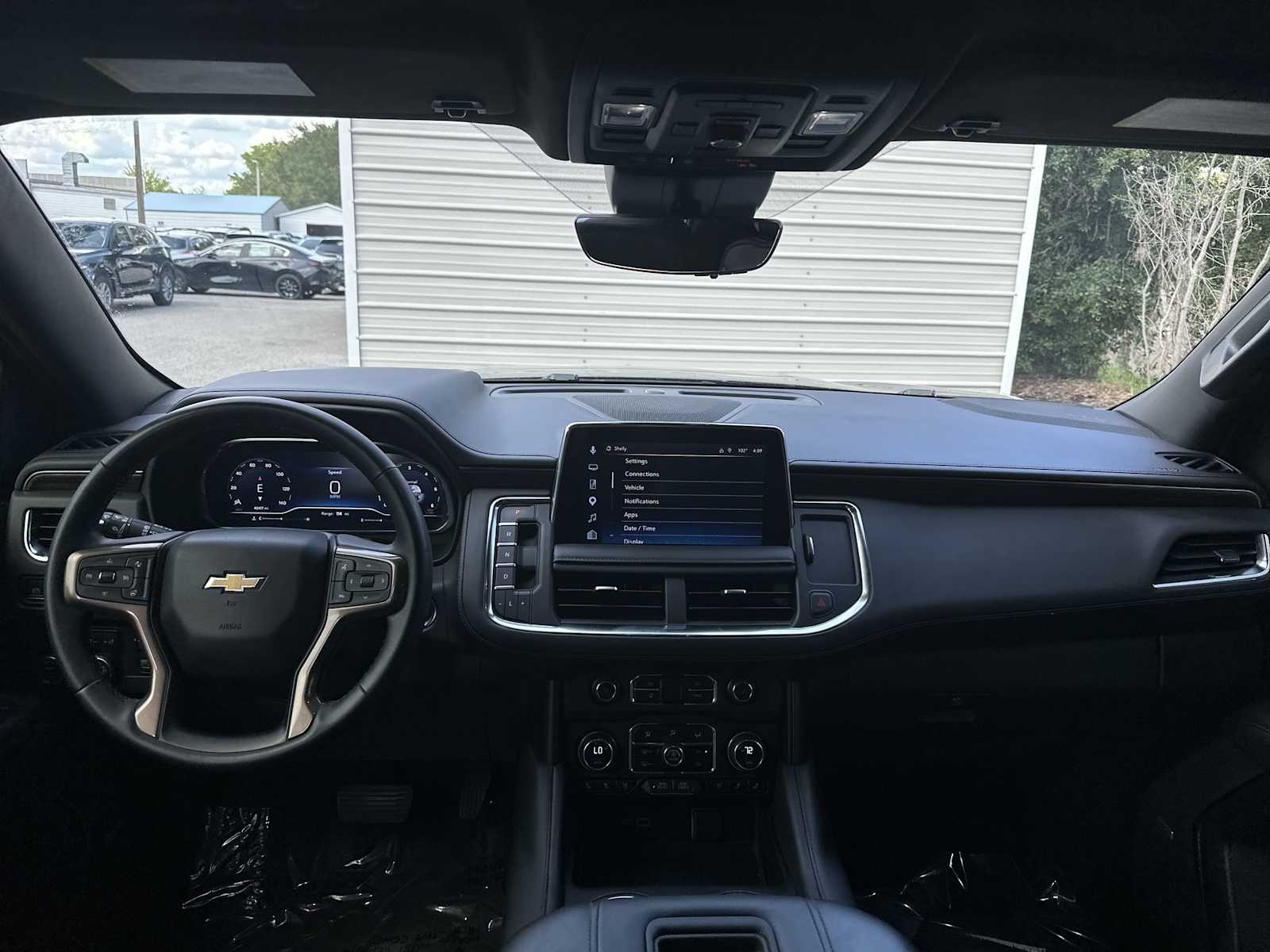 Thumbnail: 2023 Chevrolet Suburban - 14