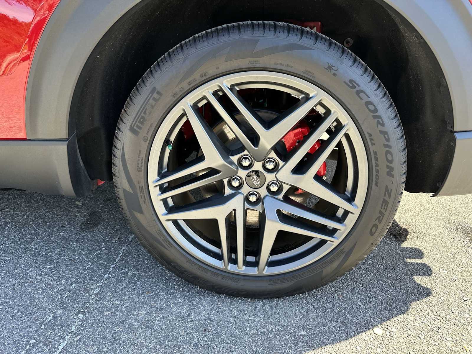 Thumbnail: 2025 Ford Explorer - 12