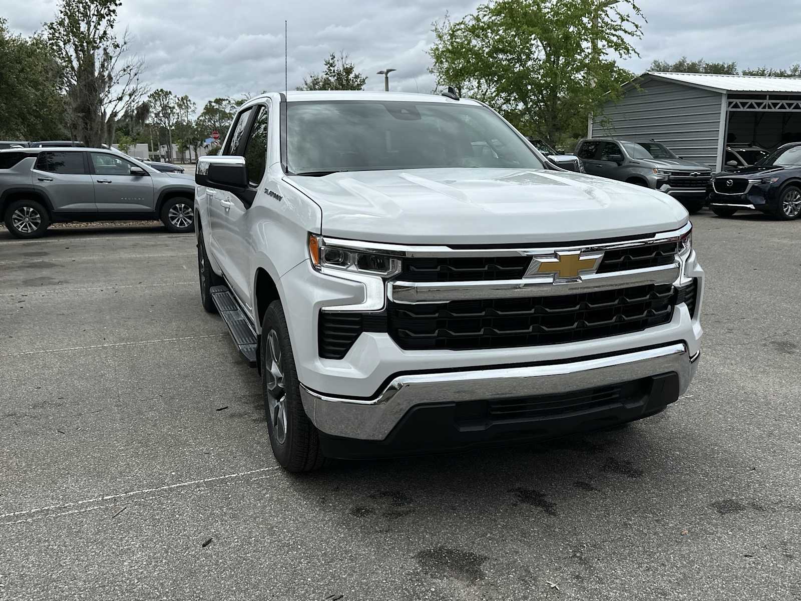 Thumbnail: 2026 Chevrolet Silverado 1500 - 9
