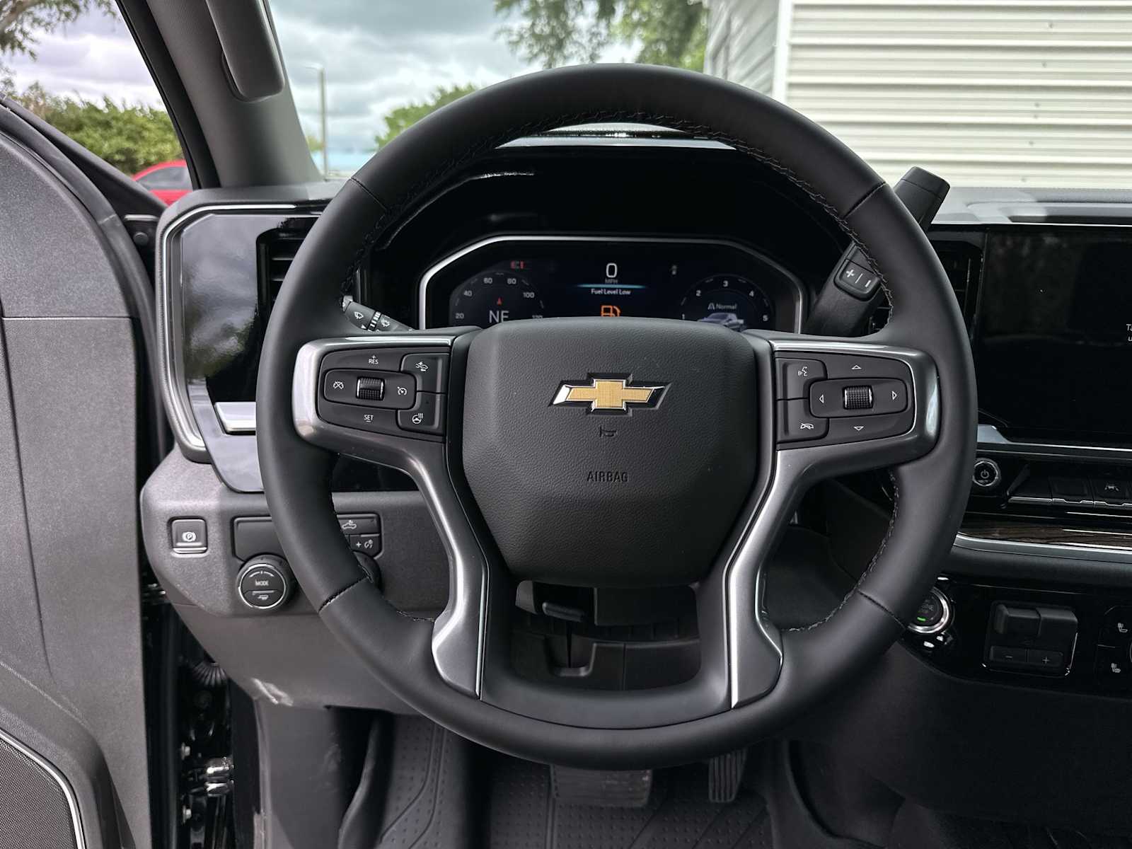 Thumbnail: 2026 Chevrolet Silverado 1500 - 21