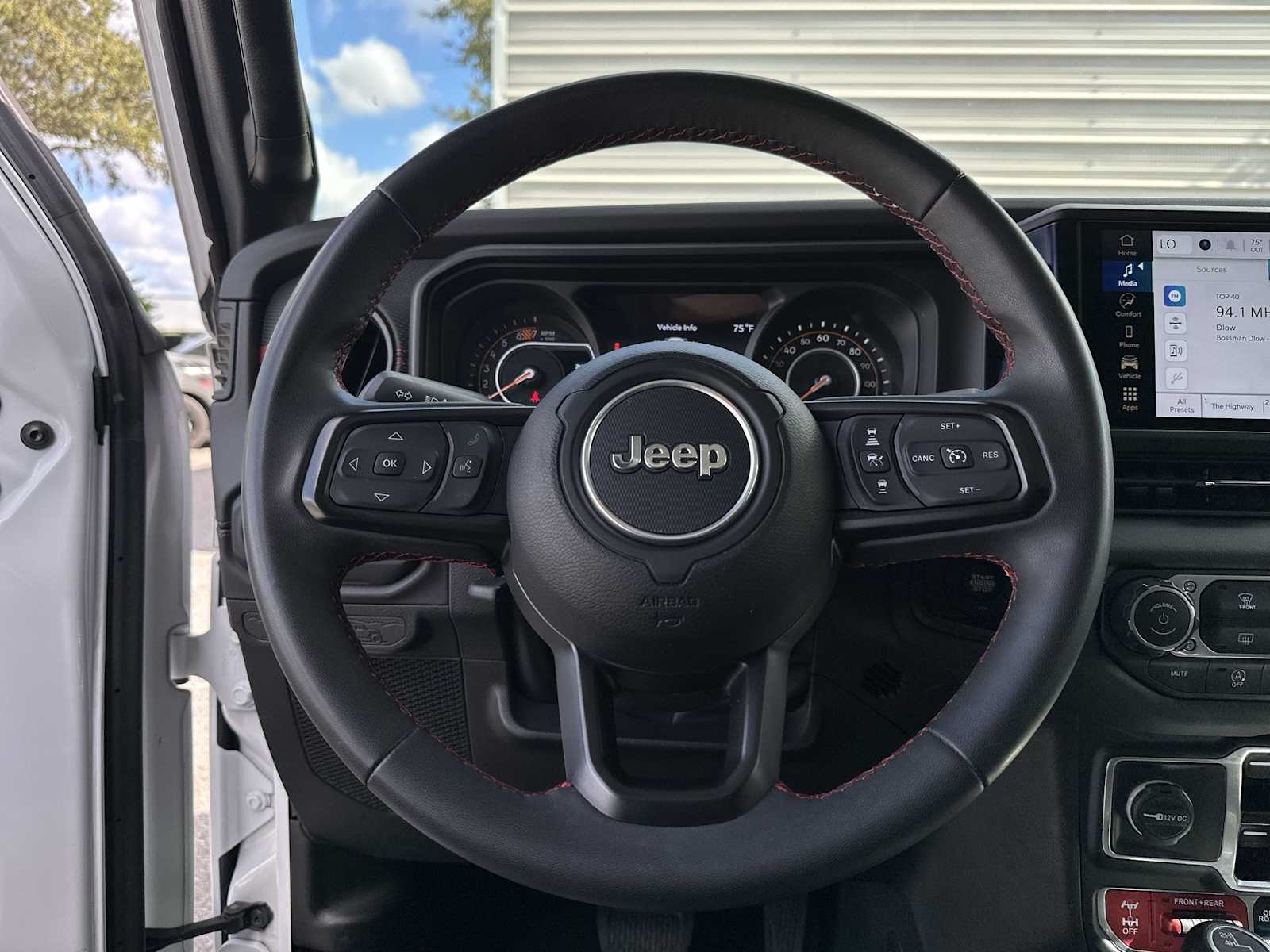 Thumbnail: 2024 Jeep Wrangler - 19