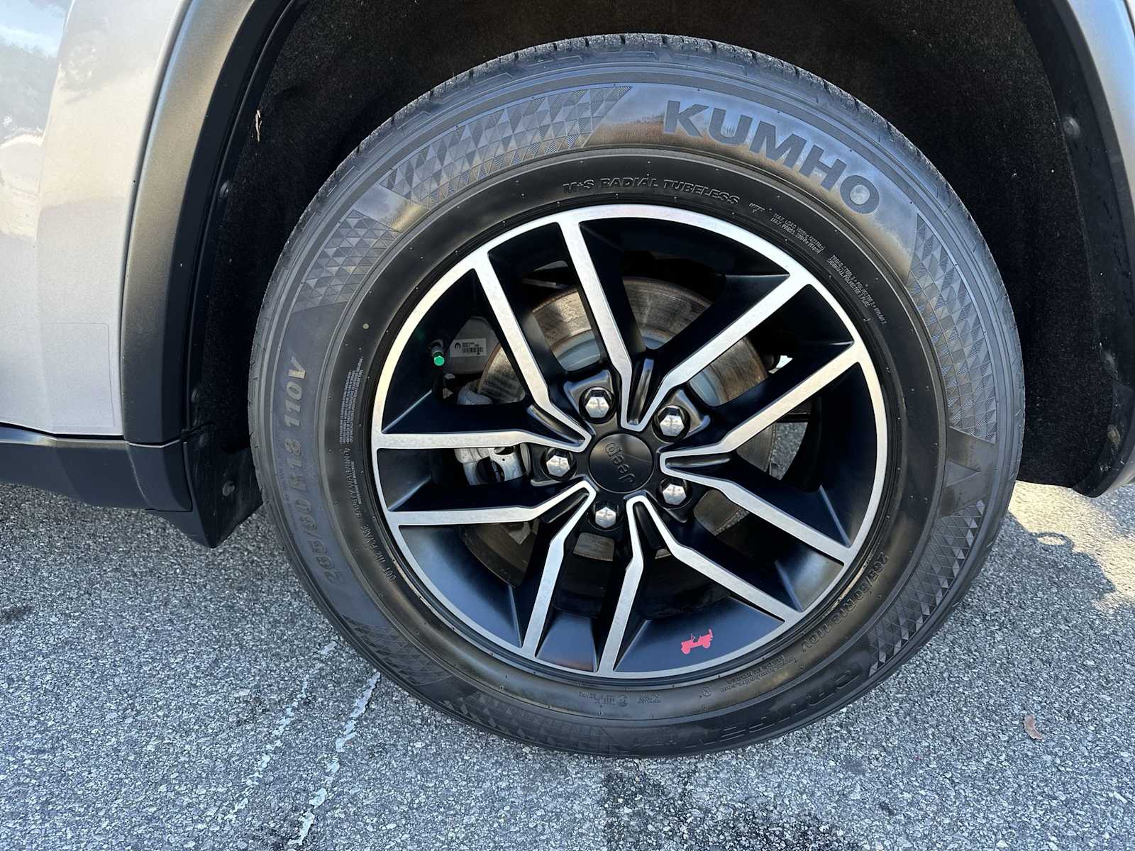 Thumbnail: 2020 Jeep Grand Cherokee - 12