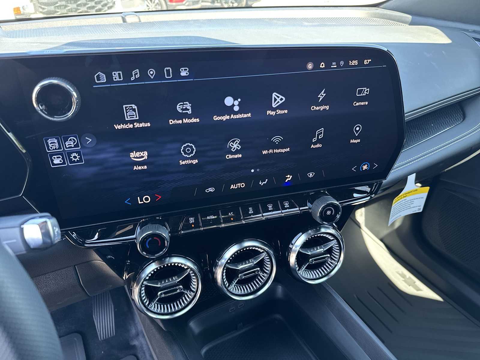 Thumbnail: 2025 Chevrolet Blazer EV - 29