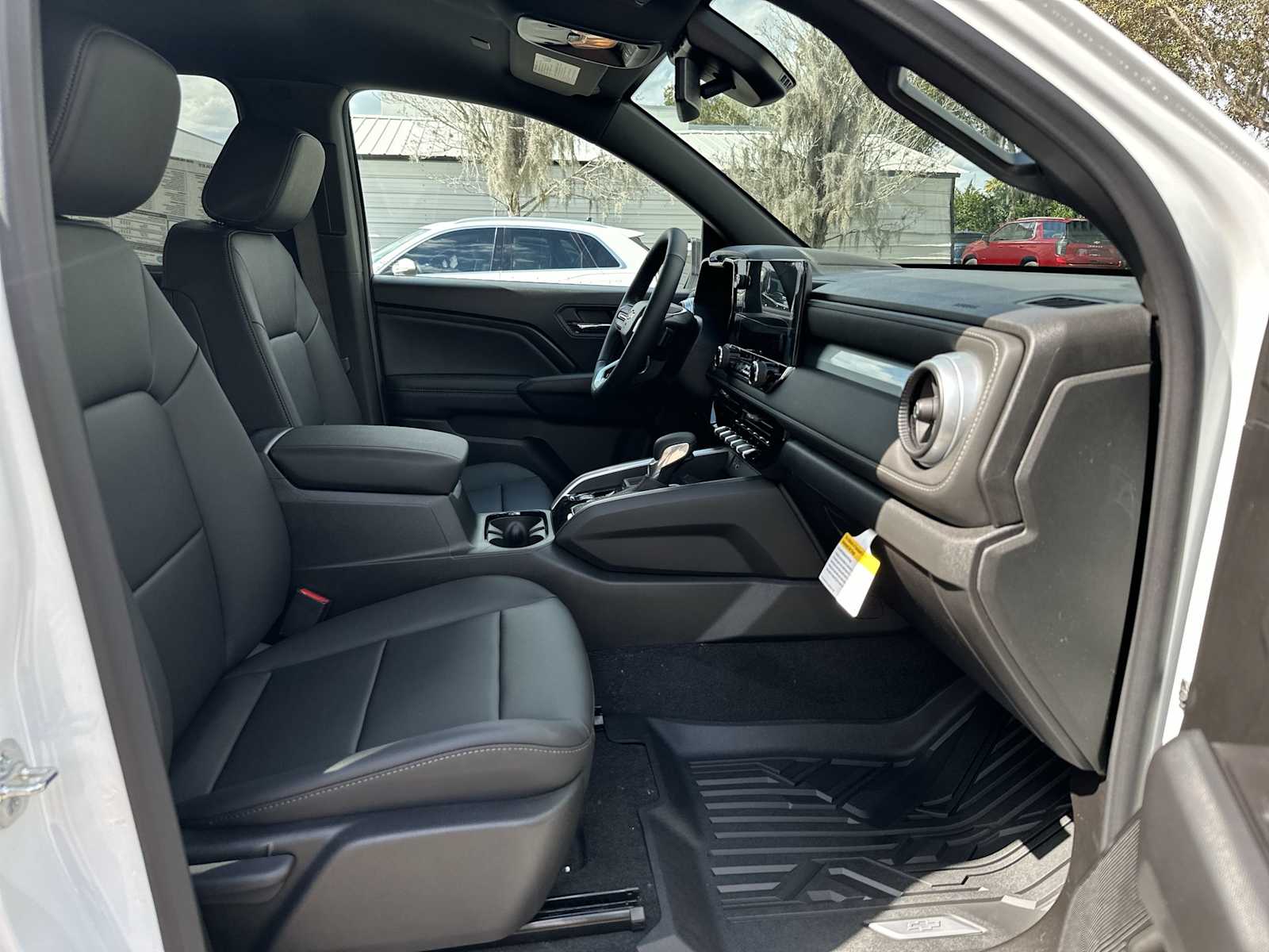 Thumbnail: 2026 Chevrolet Colorado - 19