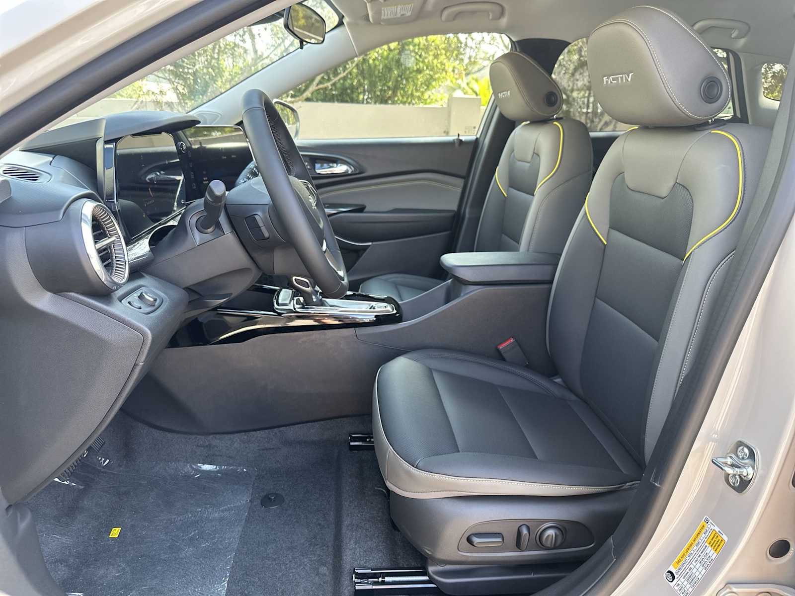 Thumbnail: 2026 Chevrolet Trax - 15