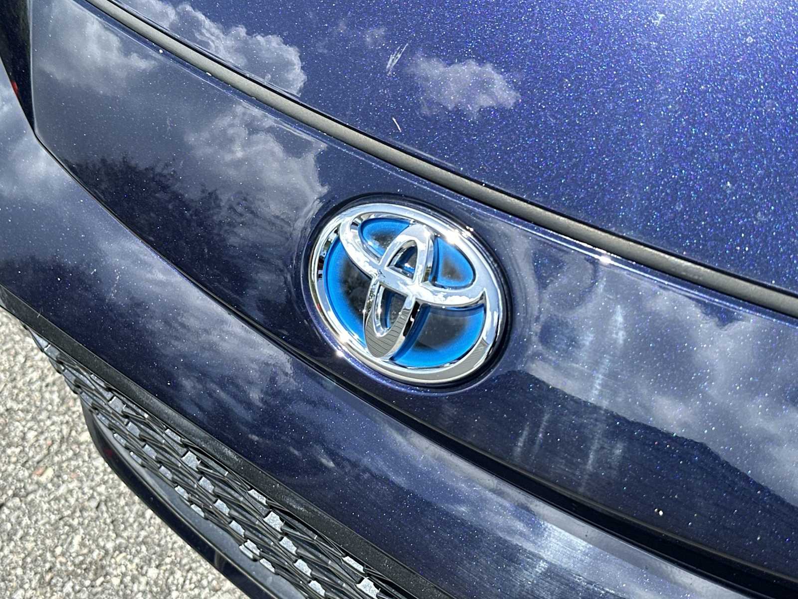 Thumbnail: 2024 Toyota Corolla - 10