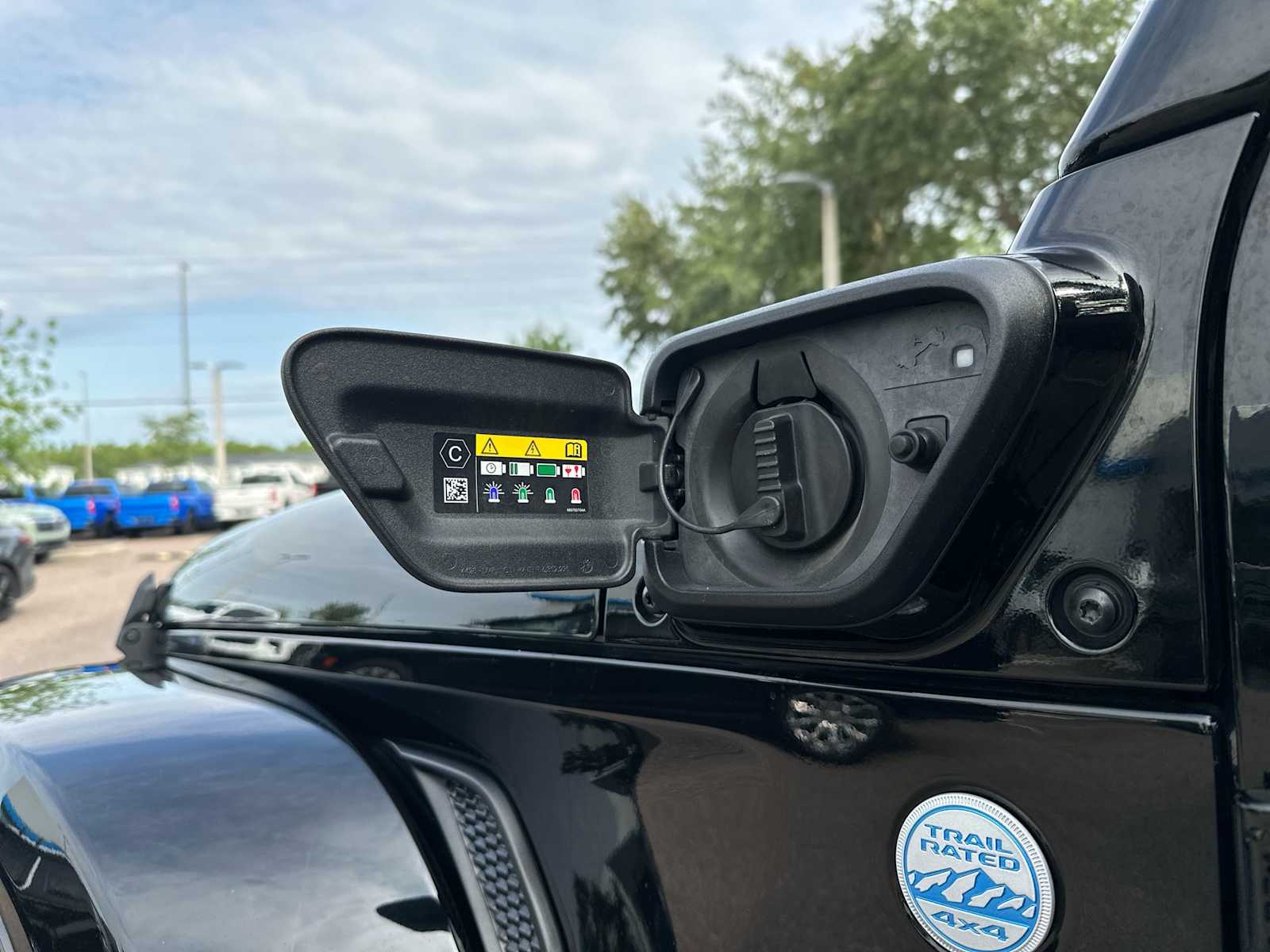 2024 Jeep Wrangler Sahara 28