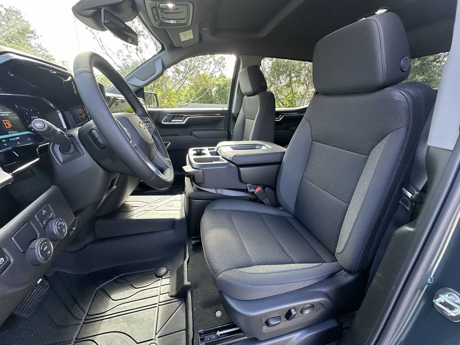 Thumbnail: 2026 Chevrolet Silverado 1500 - 15