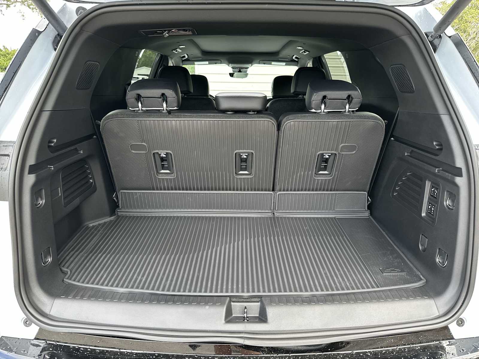 Thumbnail: 2026 Chevrolet Traverse - 26