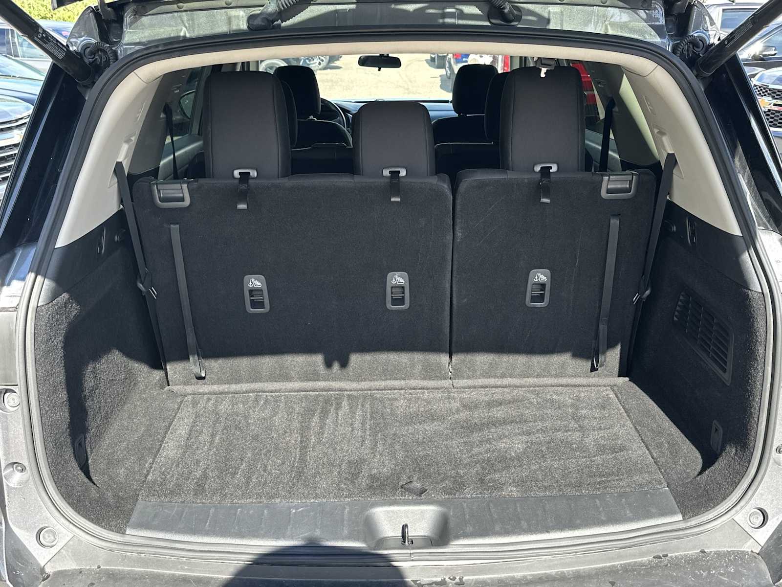 Thumbnail: 2025 Nissan Pathfinder - 25