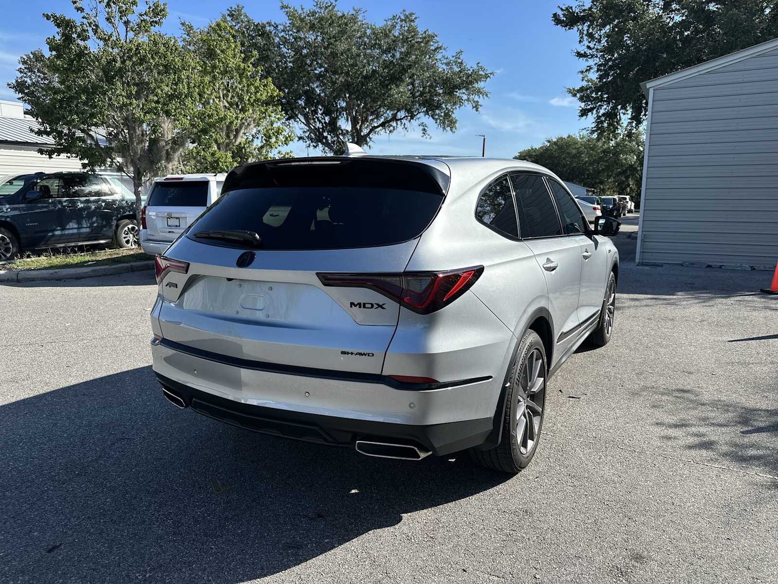 Thumbnail: 2025 Acura MDX - 6