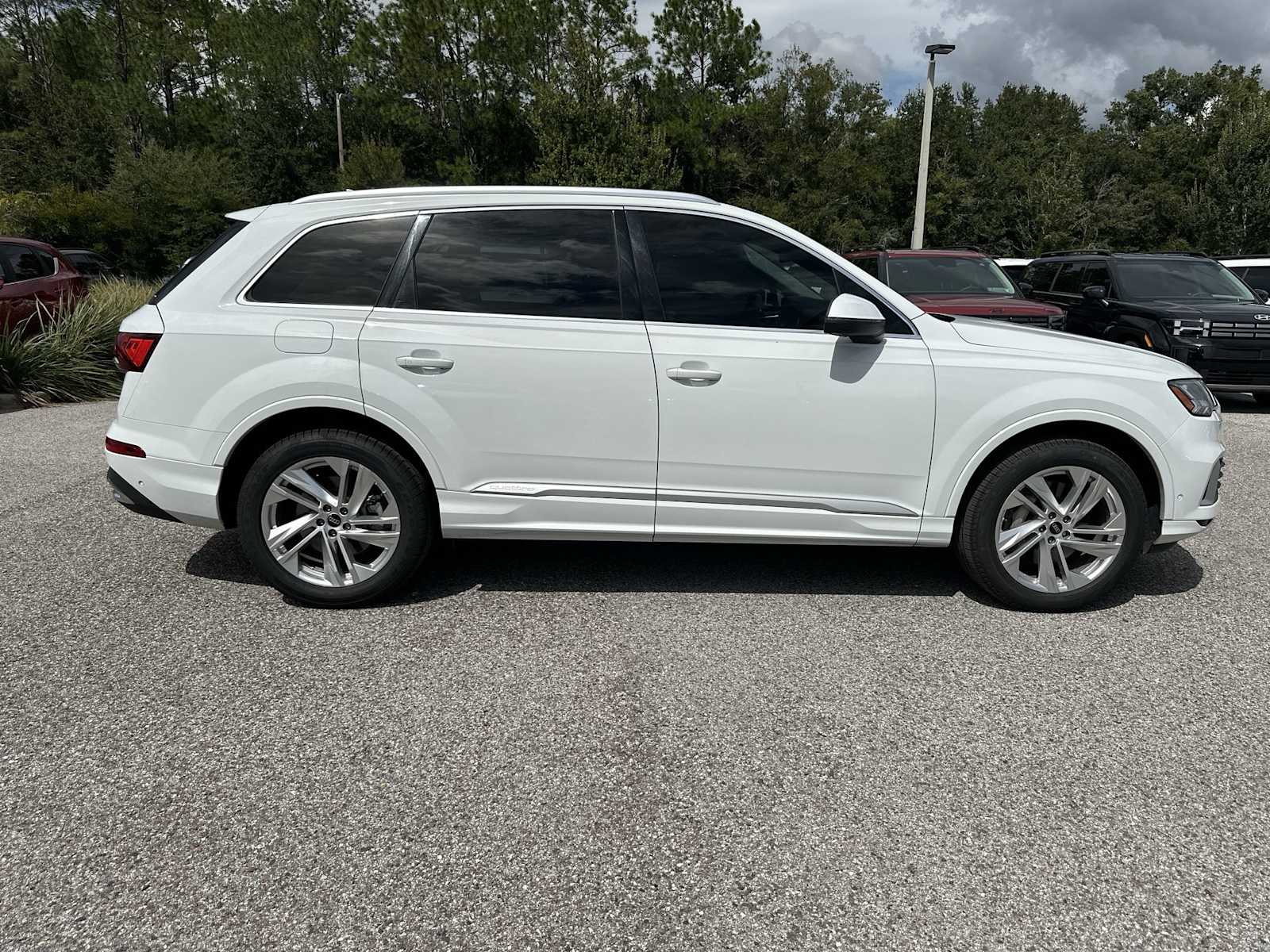 Thumbnail: 2024 Audi Q7 - 7