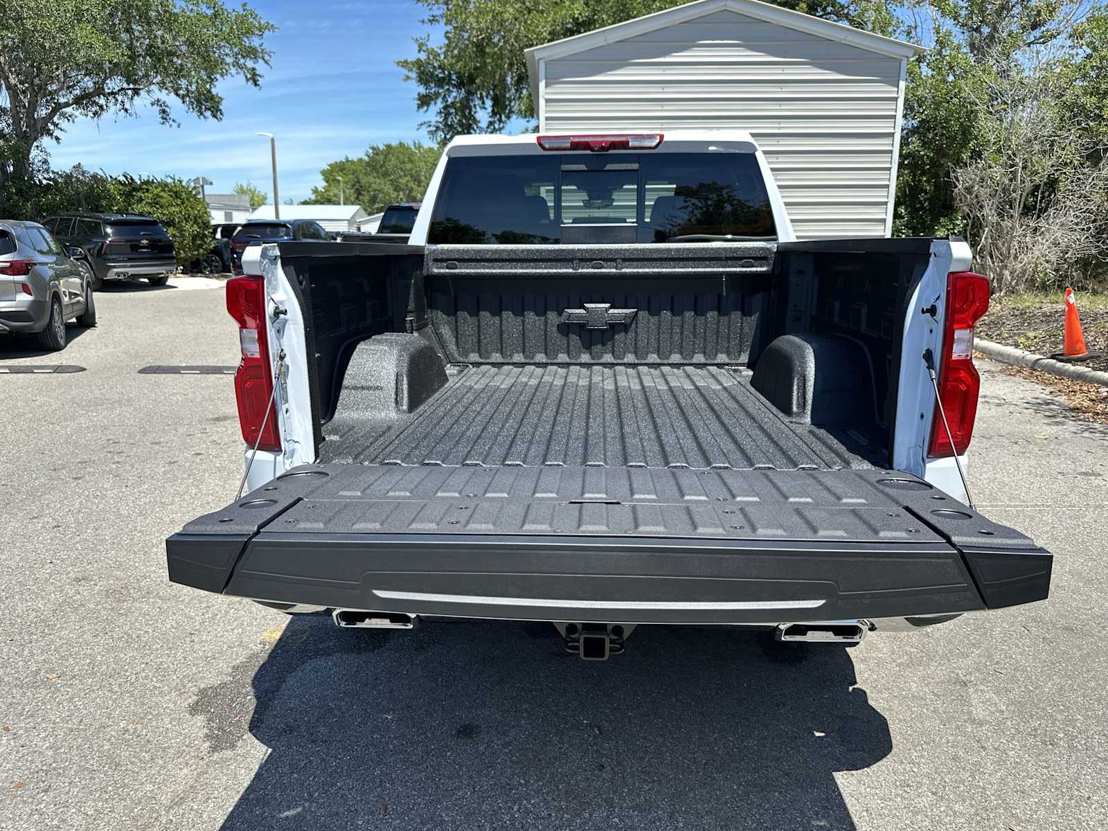Thumbnail: 2026 Chevrolet Silverado 1500 - 25