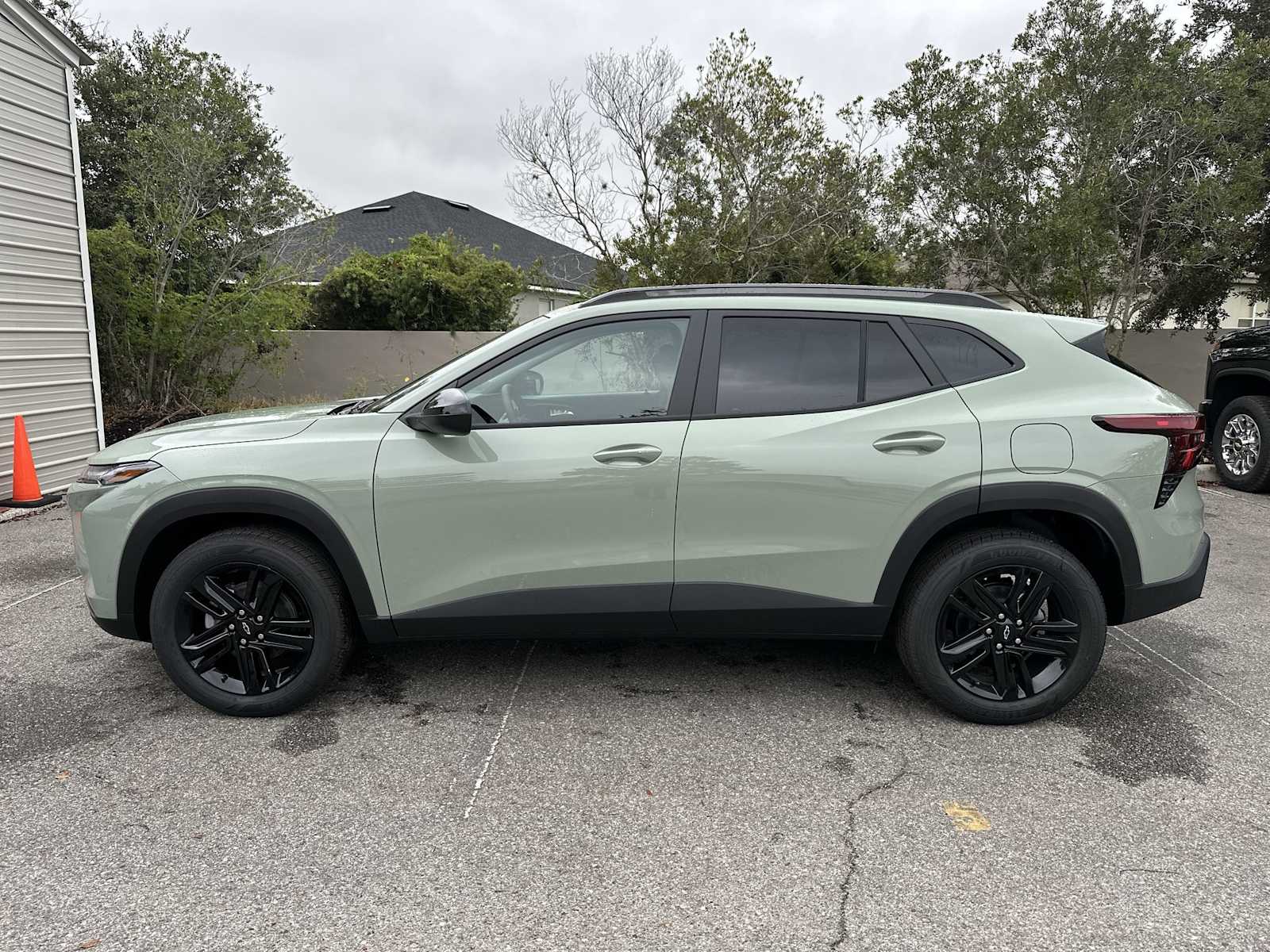 Thumbnail: 2026 Chevrolet Trax - 3