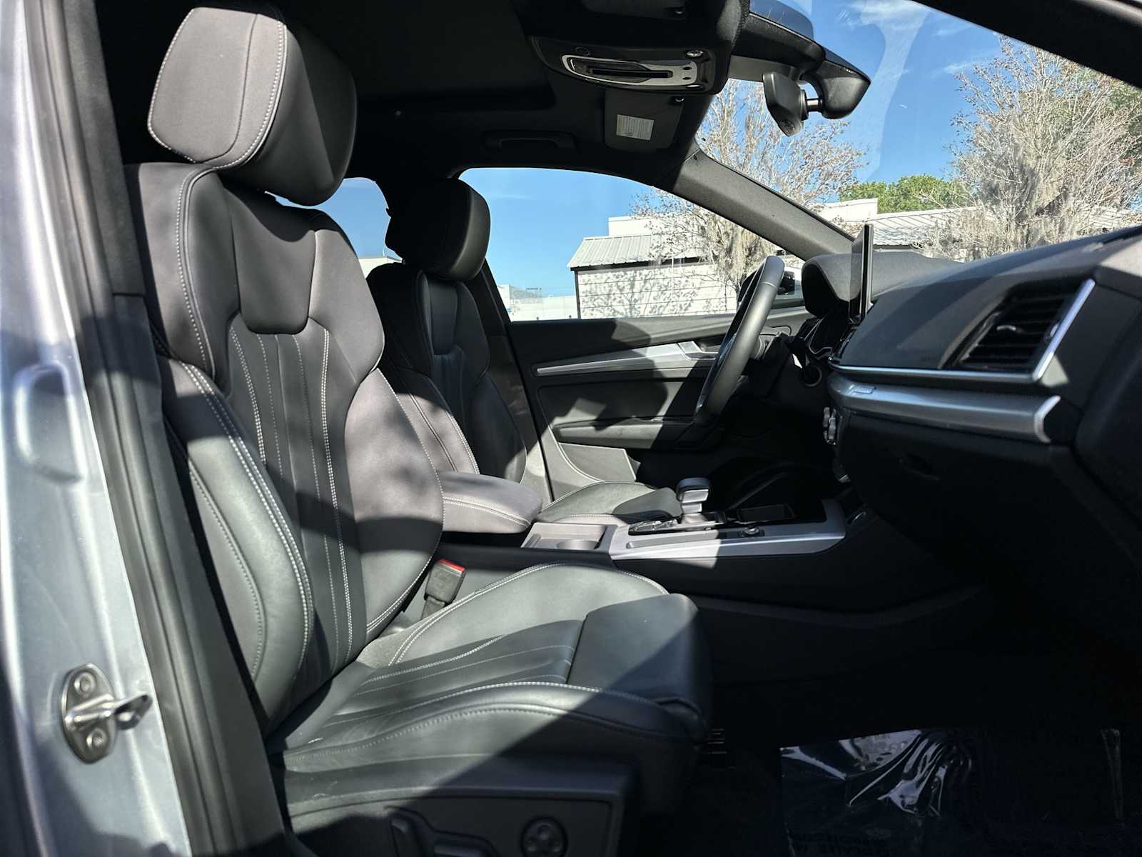 Thumbnail: 2025 Audi Q5 - 19