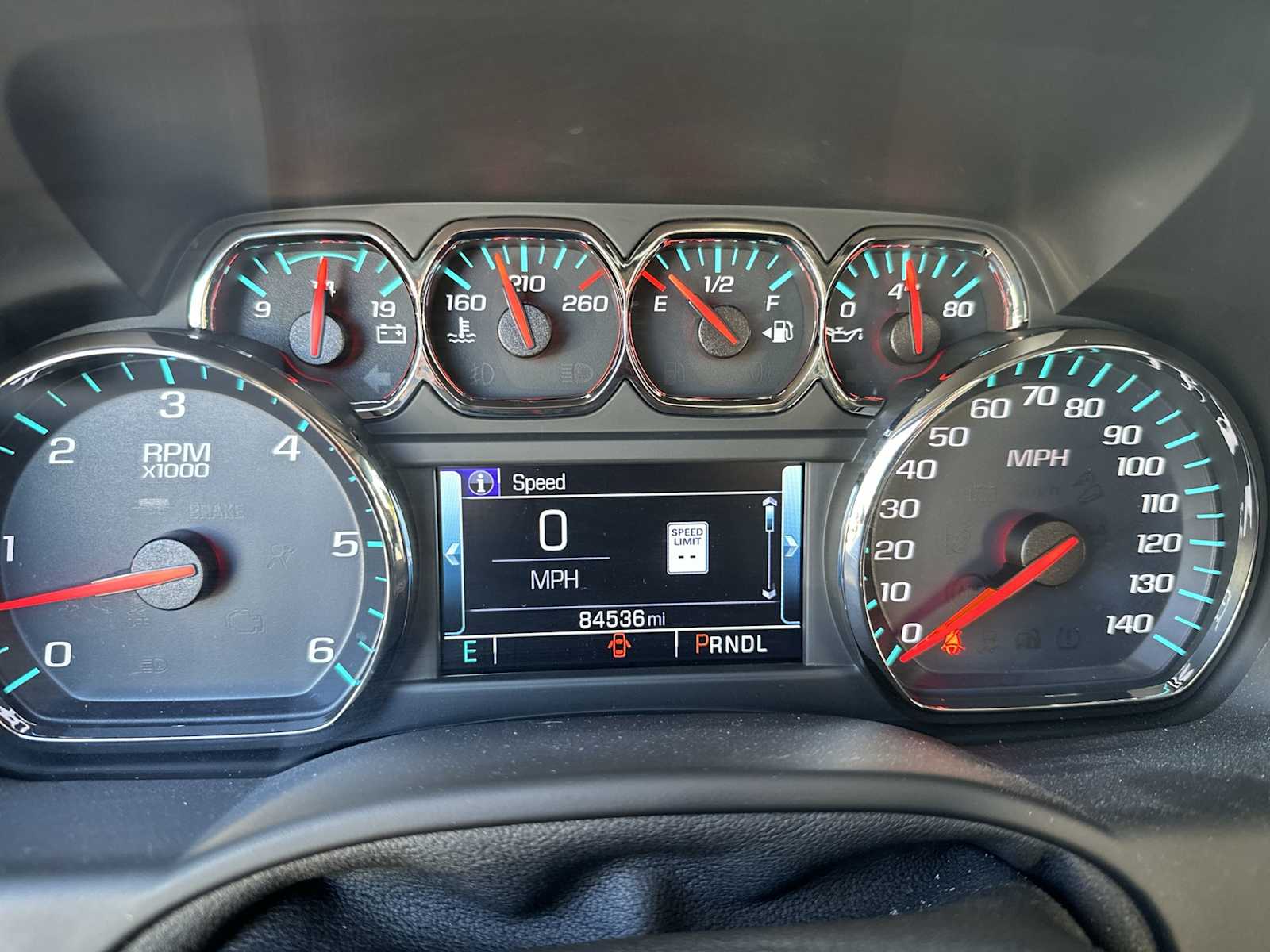 Thumbnail: 2020 Chevrolet Tahoe - 24